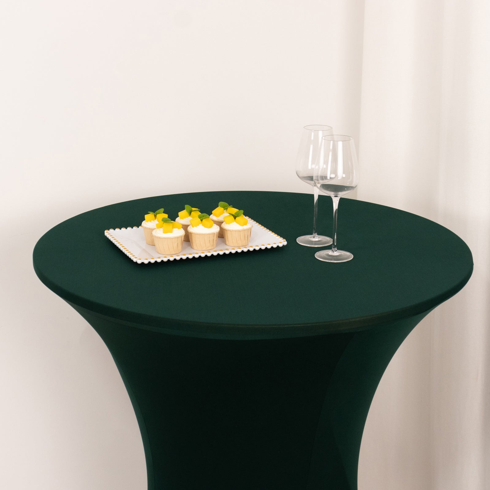 Hunter Emerald Green Spandex Stretch Cocktail Table Cover - Easy Maintenance, Fits 33'-36' Tables
