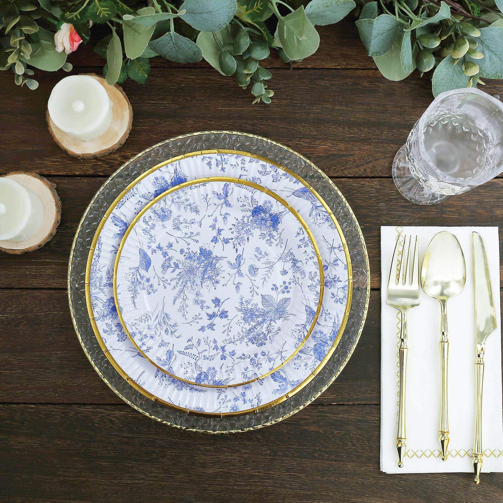 25-Pack Disposable 9-Inch White Dinner Plates with Light Blue French Toile & Gold Rim for Picnics and Chic Brunches