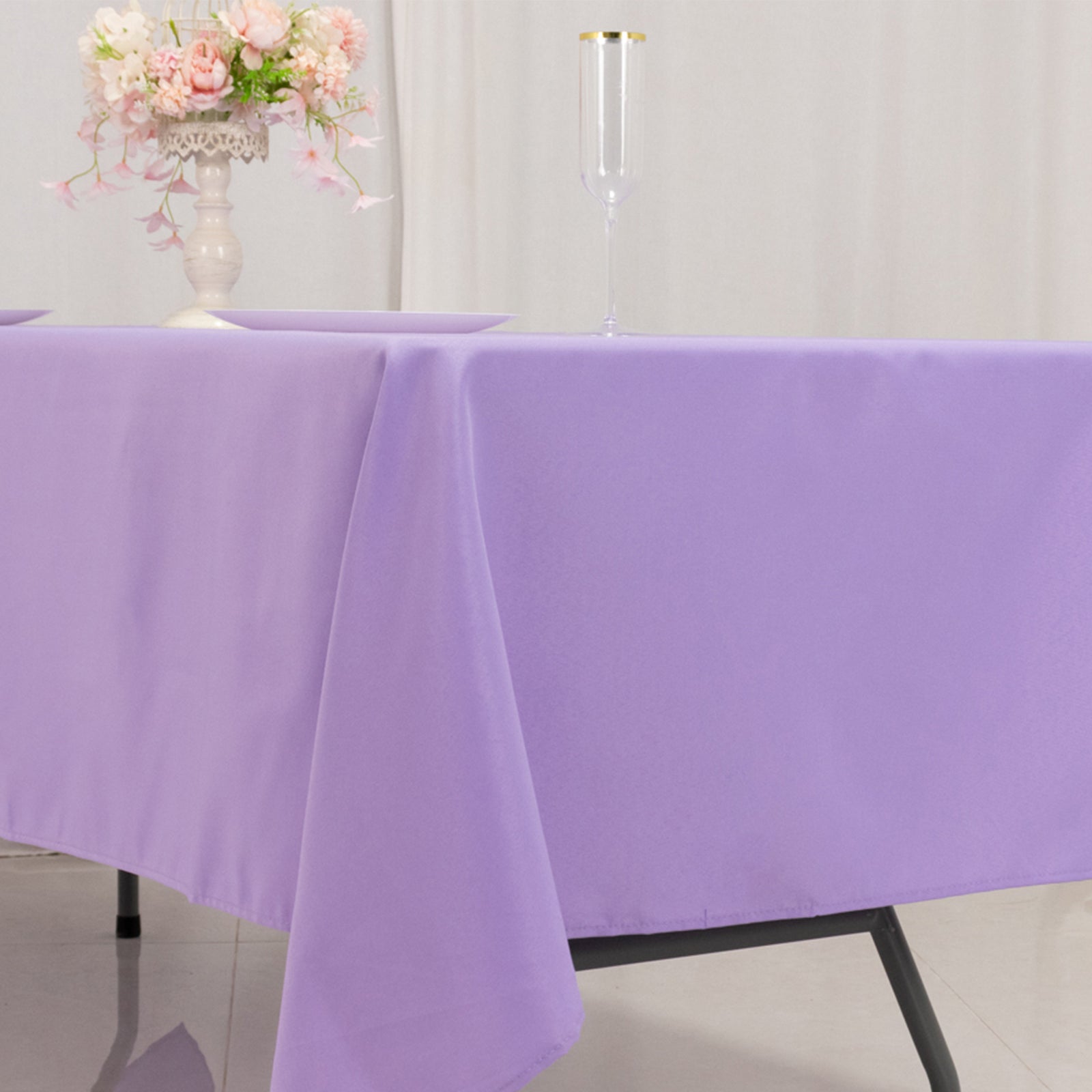 Hot Sale! Durable 220GSM Wrinkle-Resistant Lavender Lilac Premium Polyester Rectangle Tablecloth 60x102
