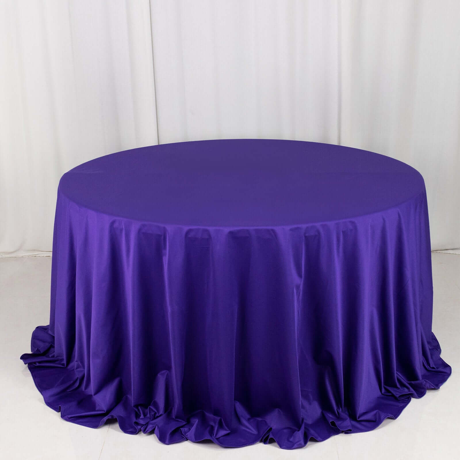 Premium Purple 132' Scuba Round Tablecloth - Wrinkle & Stain Resistant