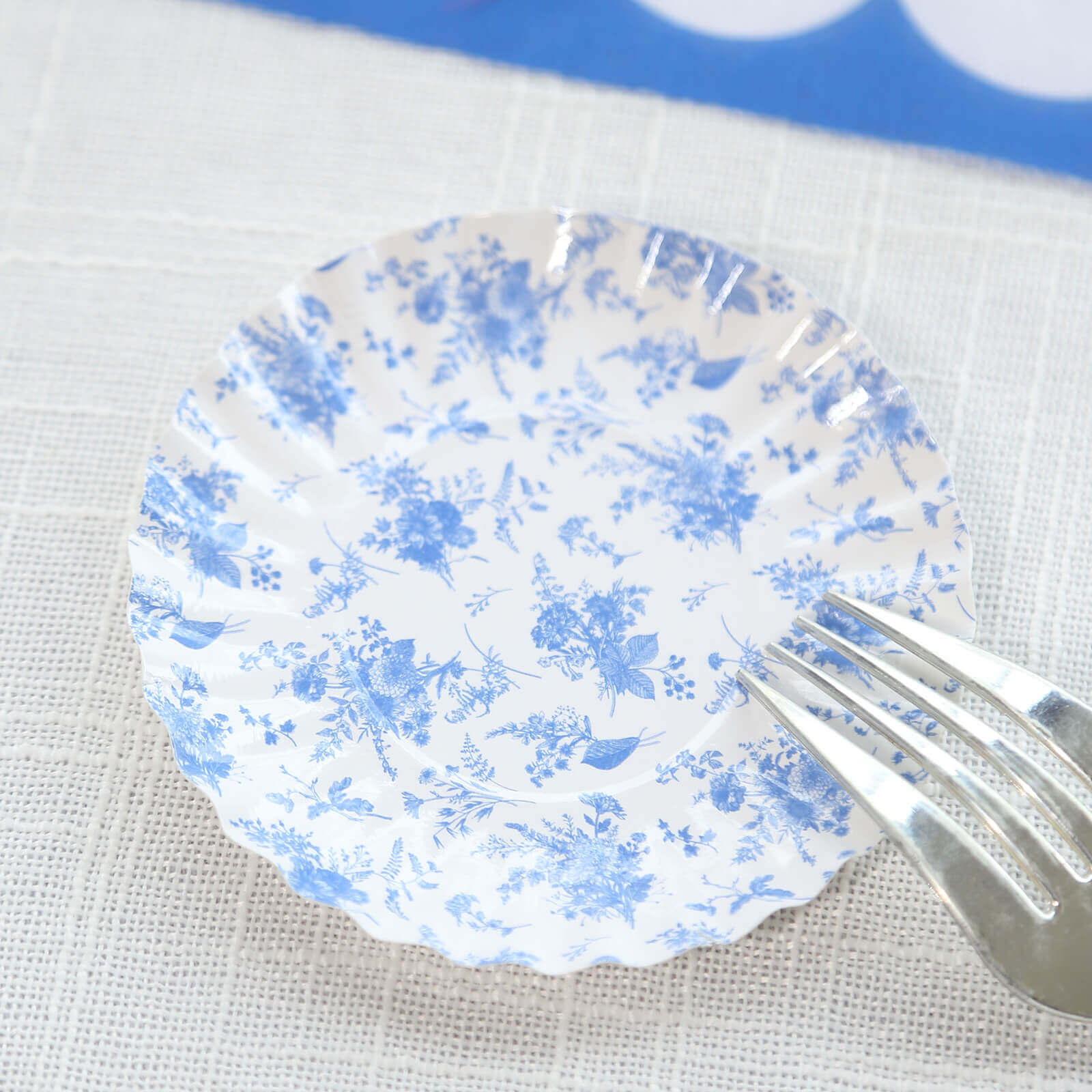 Hot Deal! 100-Pack Disposable White Paper Dessert Plates with Blue French Toile Design & Scalloped Rim