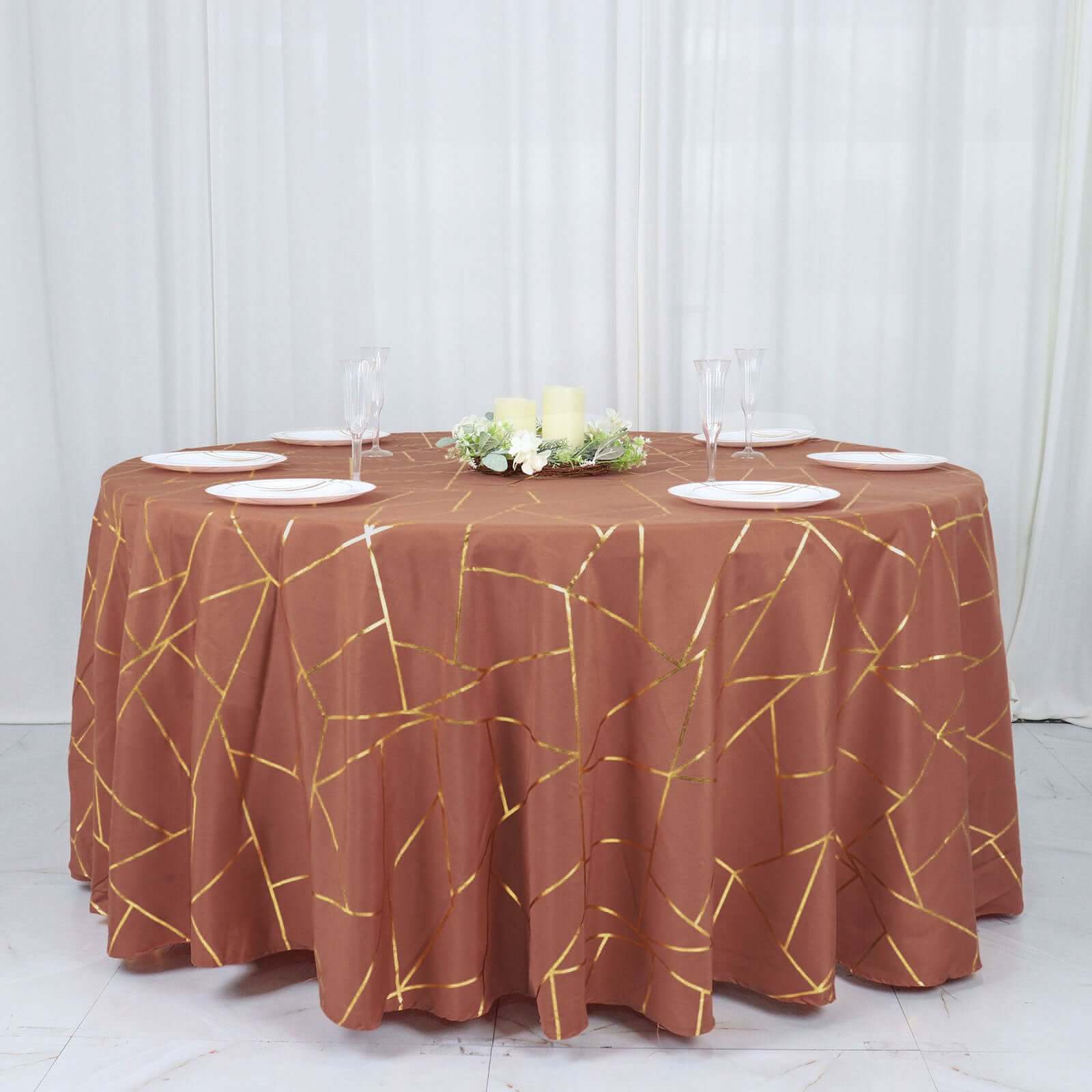 Wrinkle-Resistant Seamless Polyester Round Tablecloth in Terracotta with Gold Foil Geometric Design