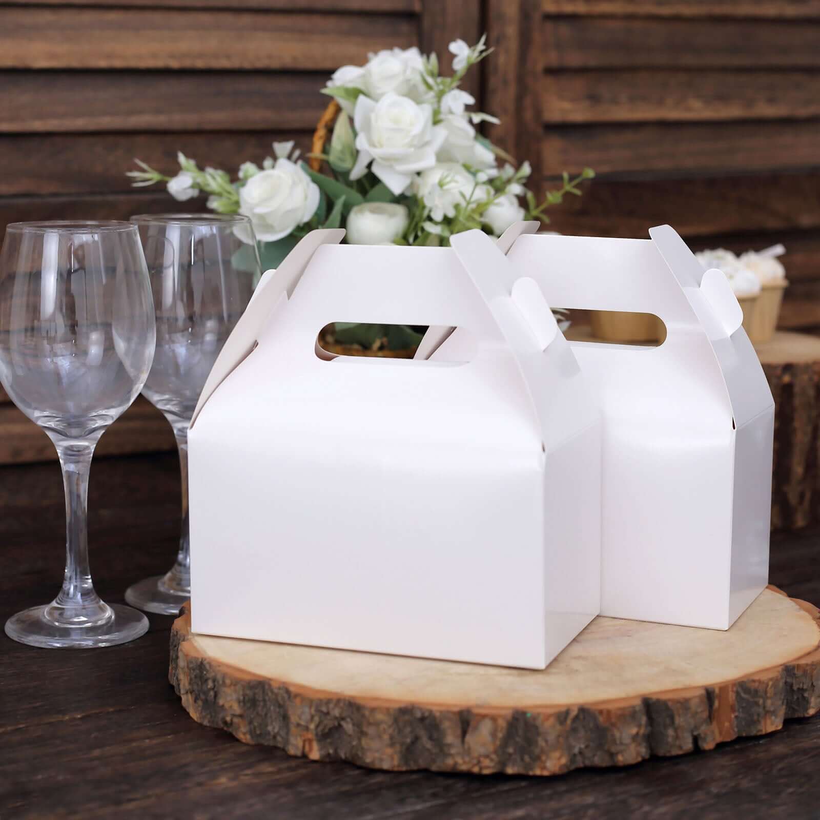 25-Pack Classic White Gable Tote Boxes for Party Favors and Candy Gifts