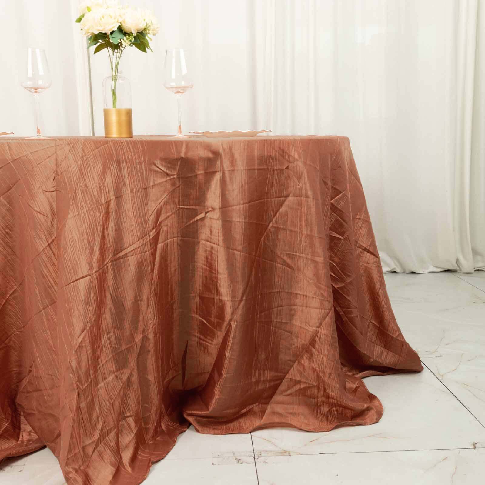 Exclusive Seamless Crinkle Taffeta 132' Round Tablecloth in Terracotta (Rust)
