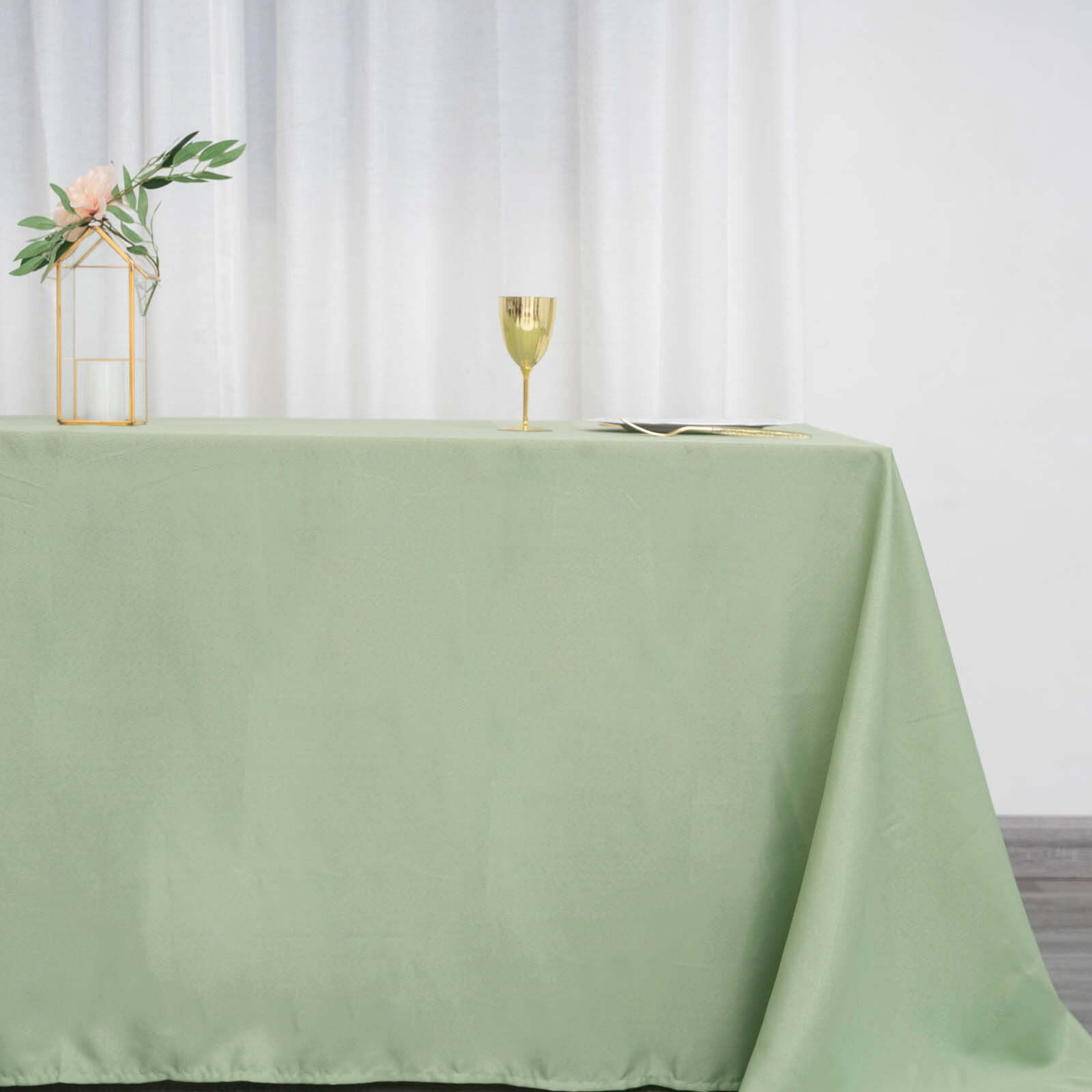 Seamless Wrinkle-Resistant Sage Green Polyester Rectangle Tablecloth 90x132