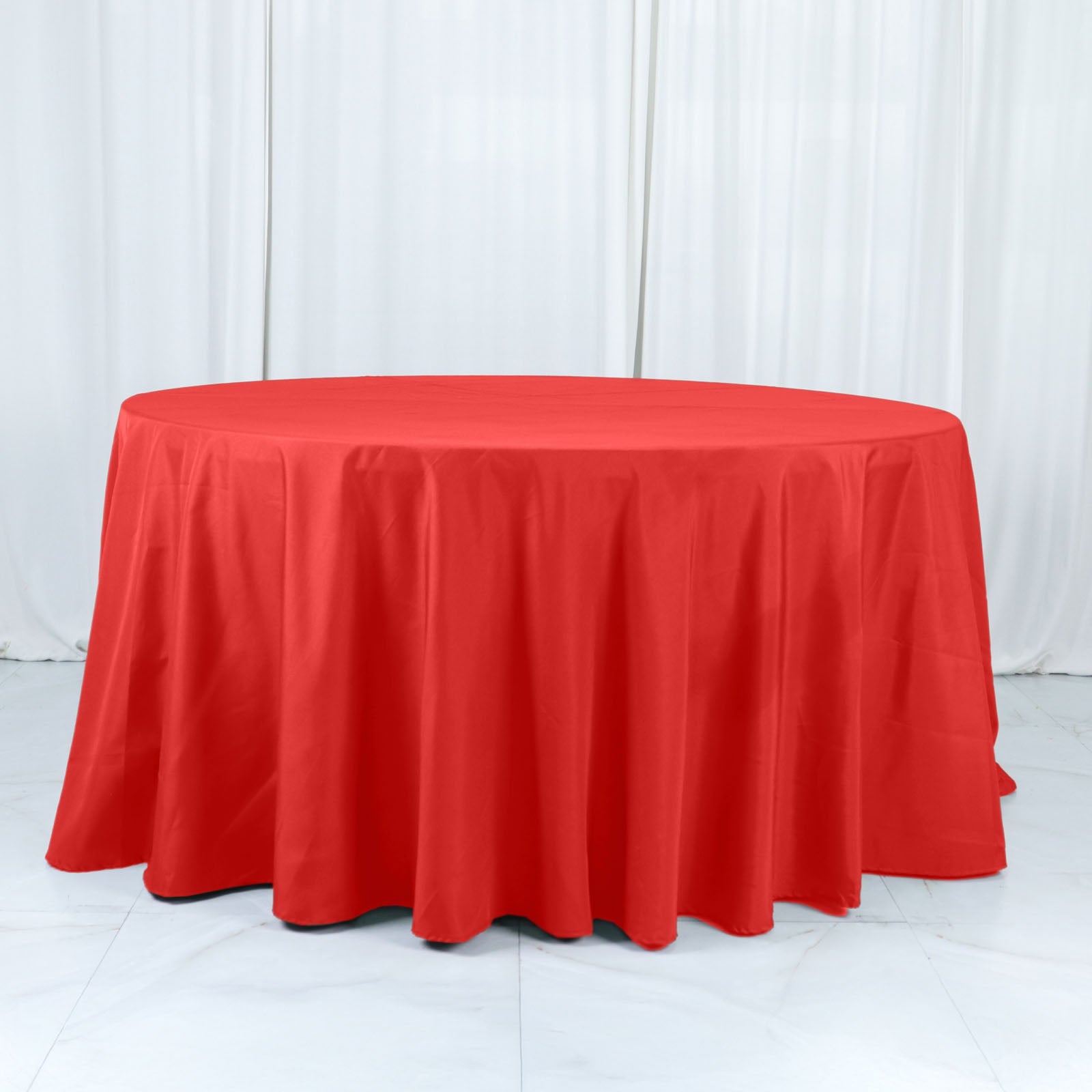 Red Seamless Wrinkle-Resistant 132" Cotton Blend Round Tablecloth