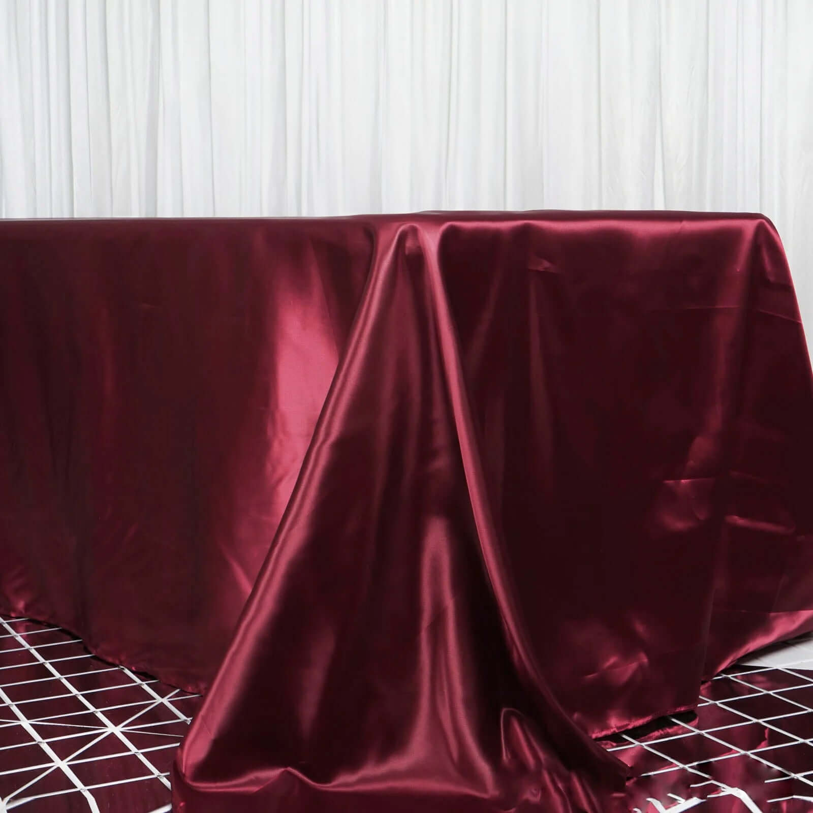 Burgundy Seamless Satin Tablecloth - 90x156 Inches Rectangular Design