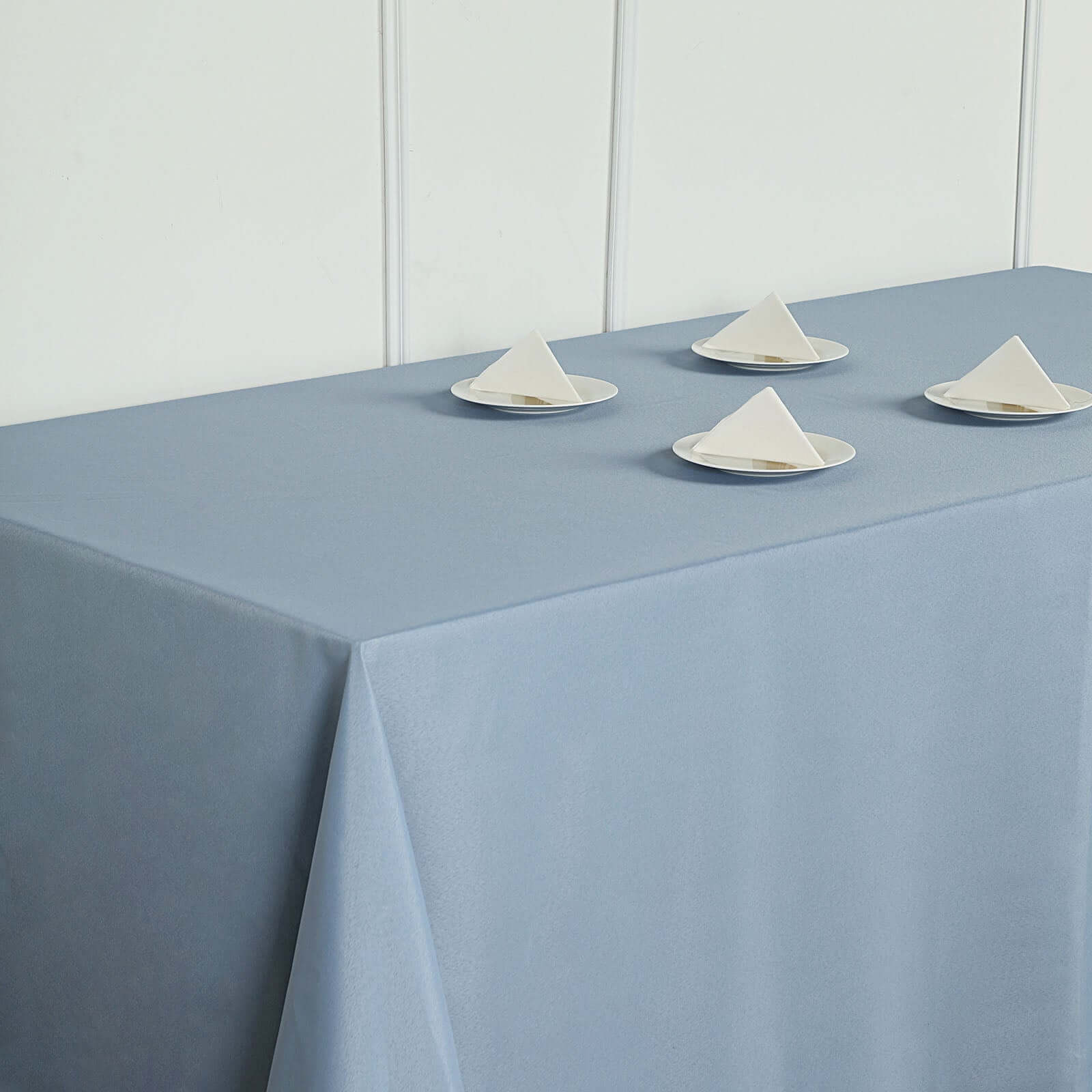 Seamless Wrinkle-Resistant 90x132 Polyester Rectangle Tablecloth in Dusty Blue