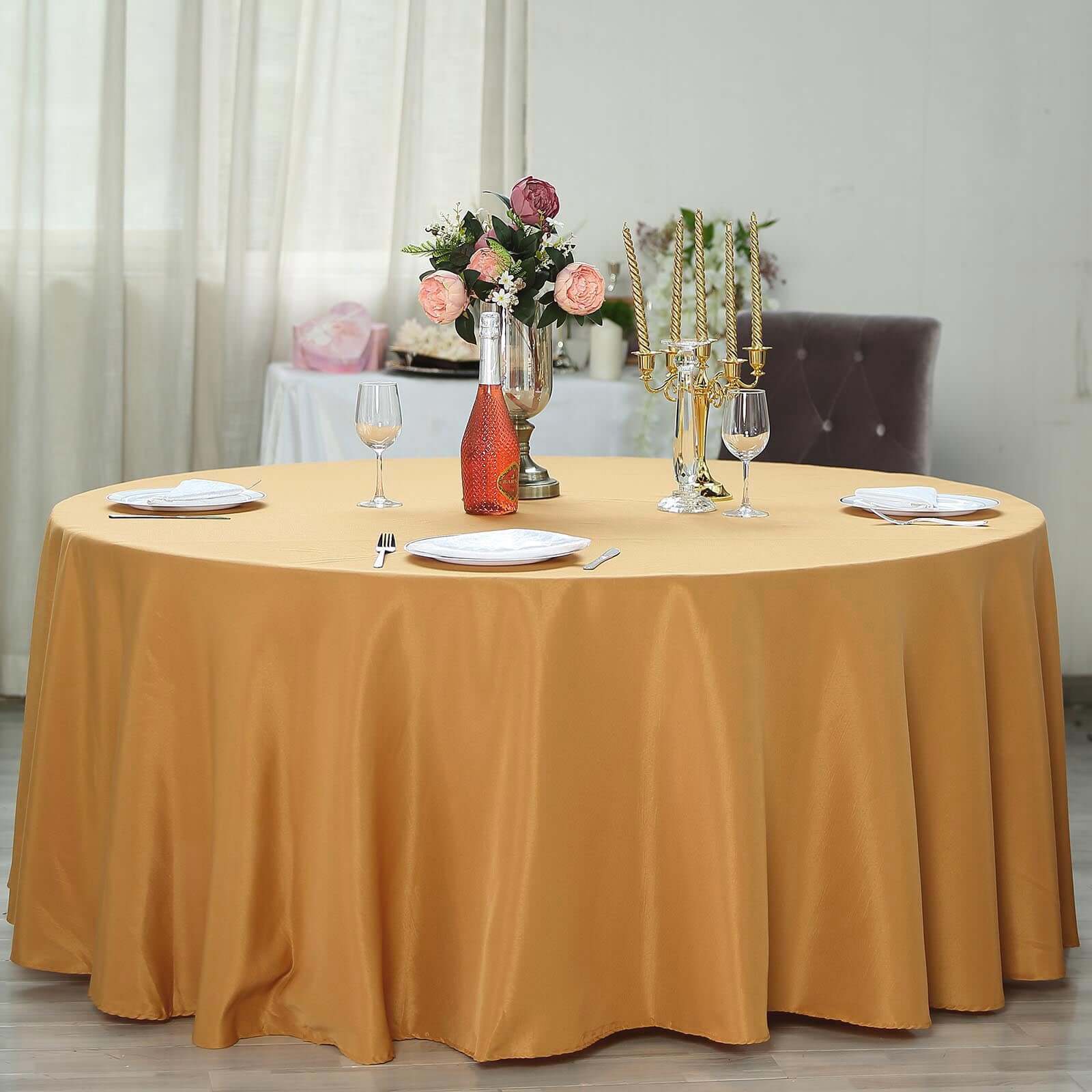 Exclusive Gold Polyester Round Tablecloth - 132' Dia for Grand Celebrations