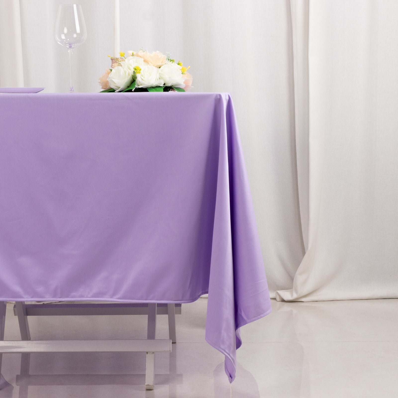 Premium Lavender 70x70 Wrinkle & Stain-Free Scuba Tablecloth - Ideal for Events