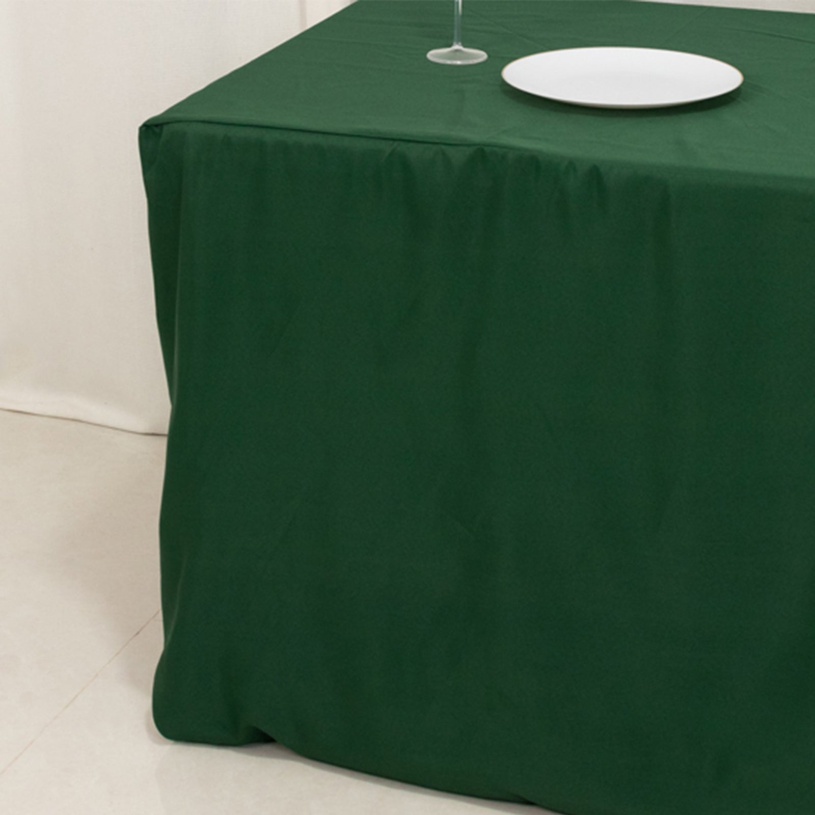 Amazing Durable Fitted Polyester Tablecloth in Hunter Emerald Green for 6FT Rectangular Tables