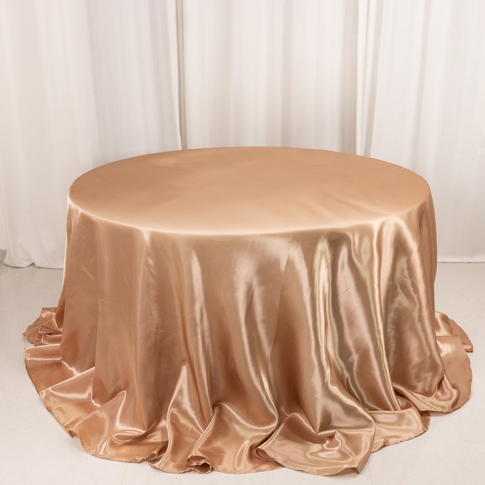 Stylish Seamless Nude Satin 132 - inch Round Tablecloth