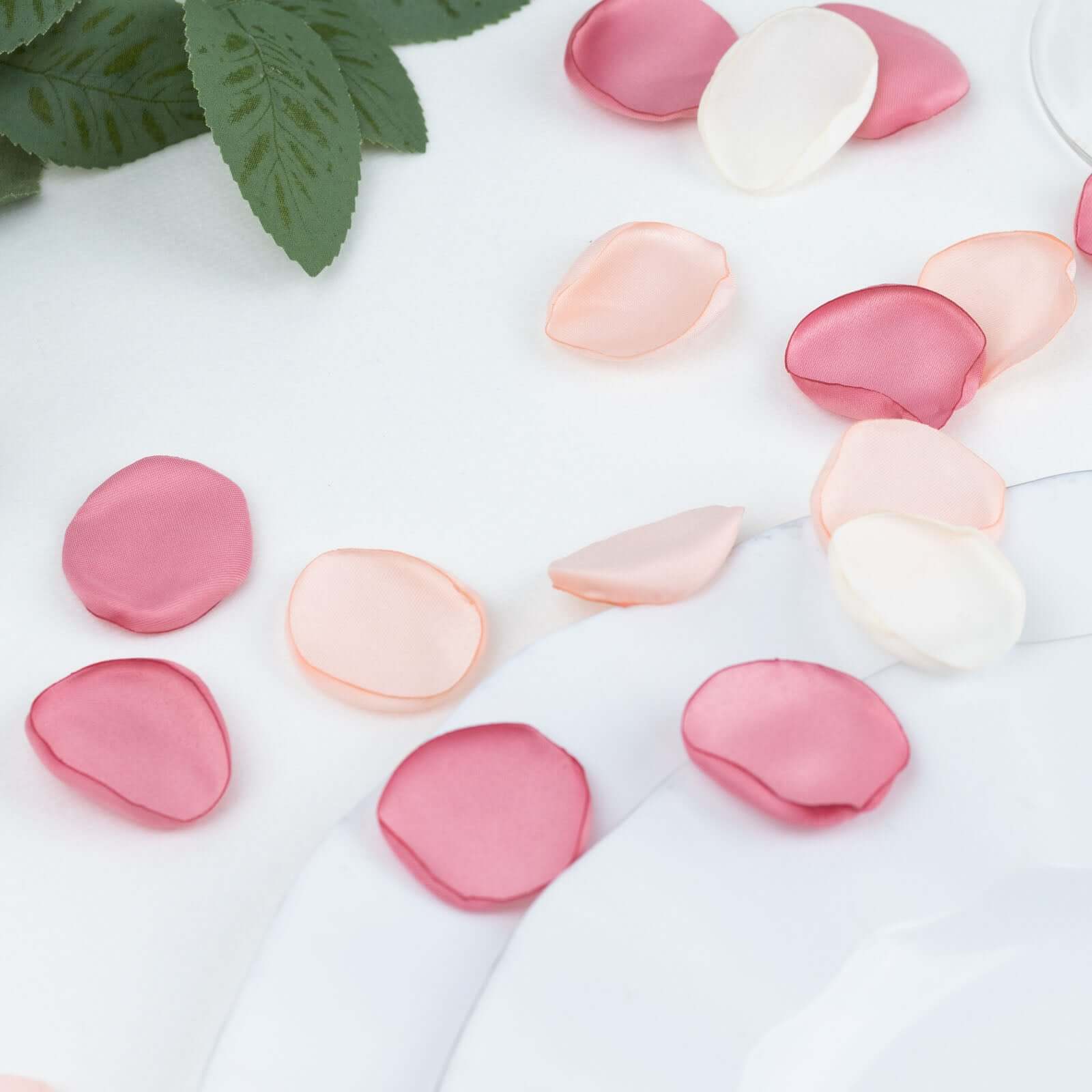 400-Piece Blush Mix Matte Silk Round Rose Petal Confetti for Event Decor