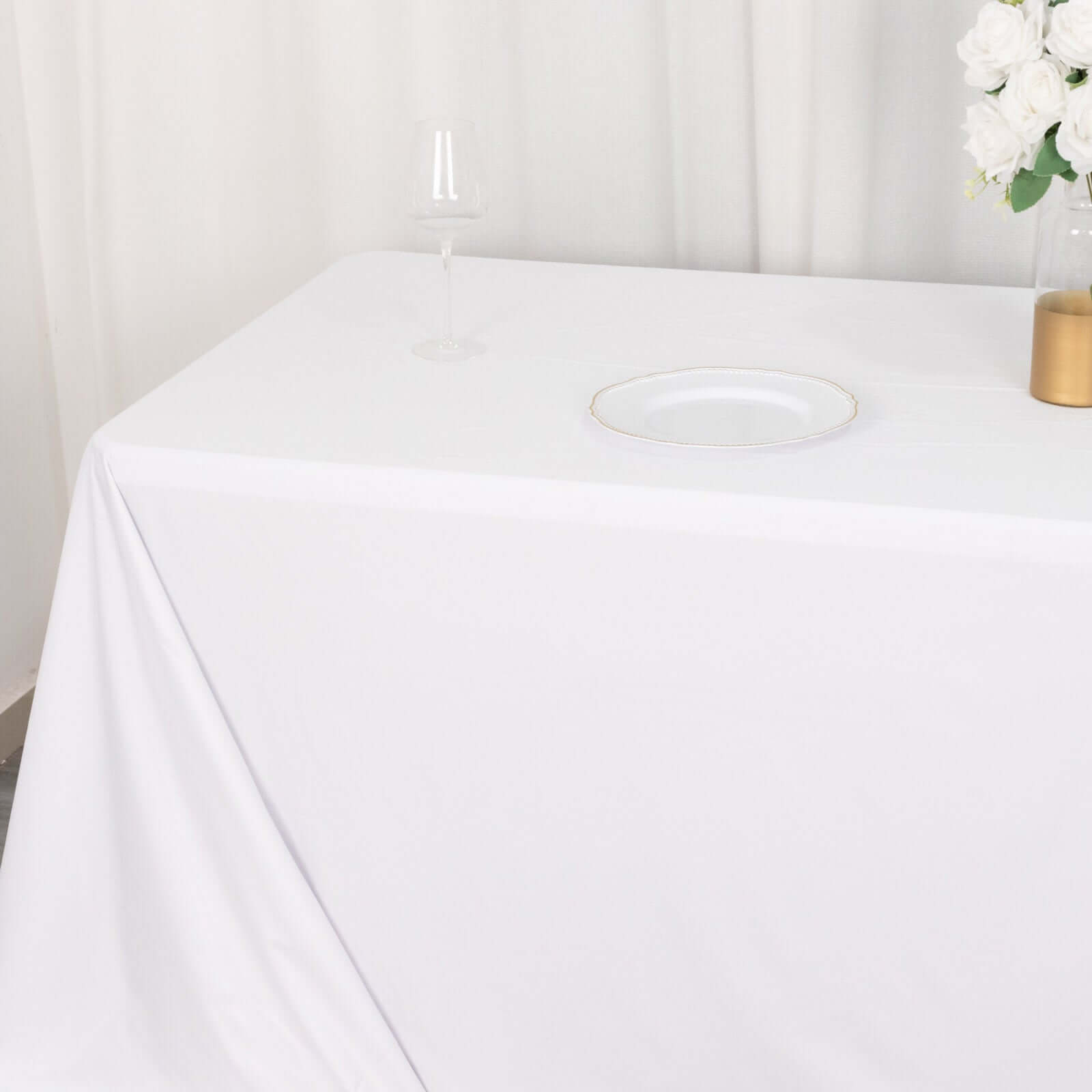Premium Wrinkle-Free, Stain-Resistant White Scuba Tablecloth for Weddings & Parties