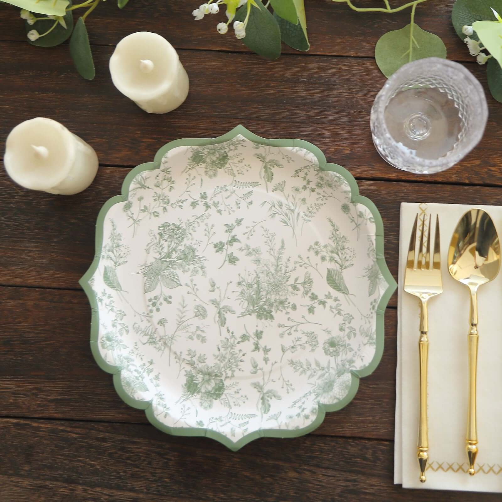 25-Pack Disposable 10-Inch White & Sage Green French Toile Party Dinner Plates - Ideal for Classy Events