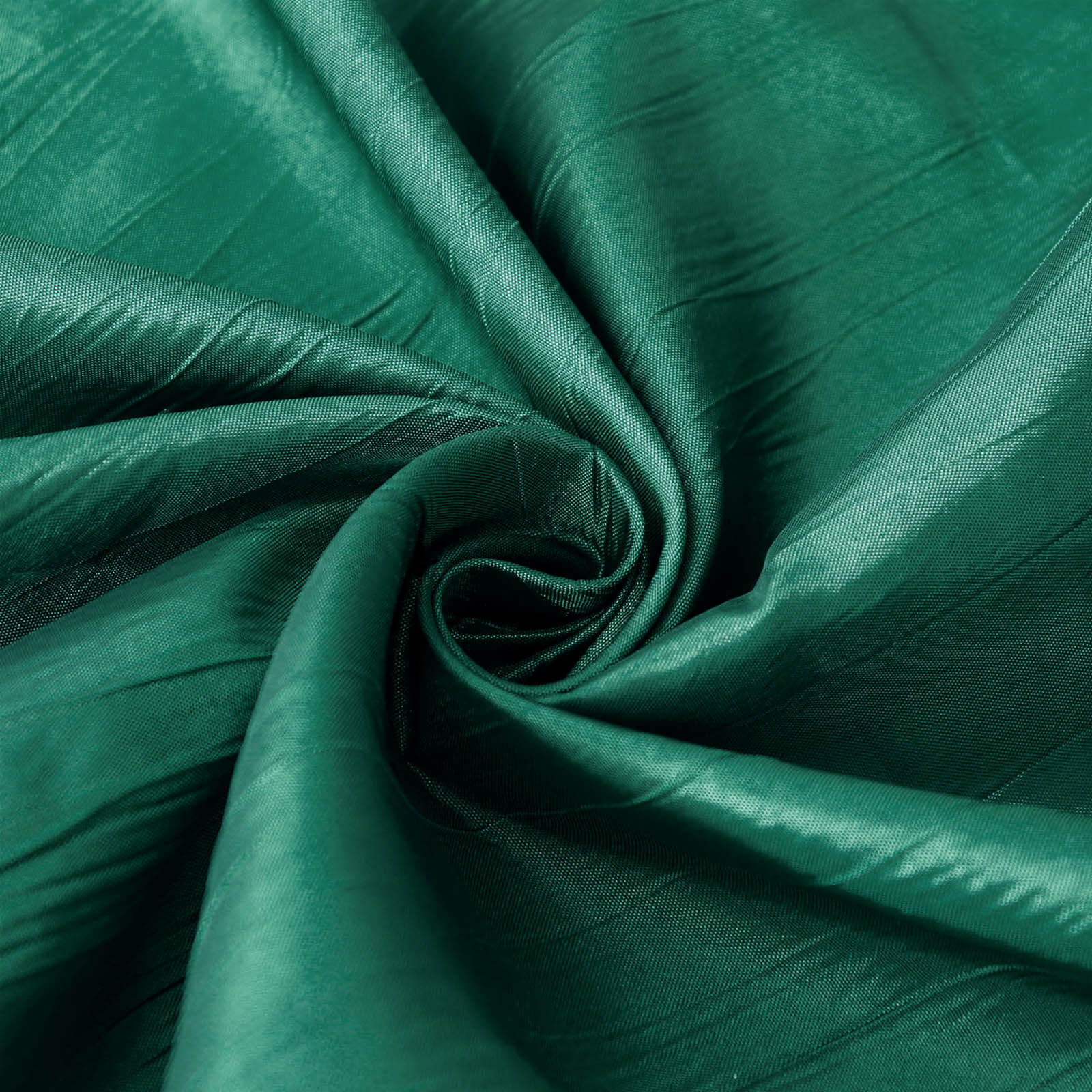 Hunter Emerald Green Seamless Accordion Crinkle Taffeta Round Tablecloth - 132 Inches