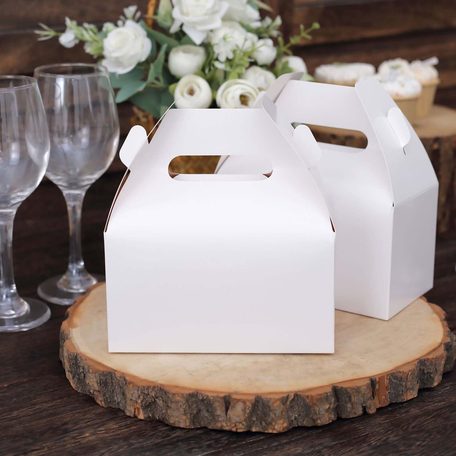 25-Pack Classic White Gable Tote Boxes for Party Favors and Candy Gifts