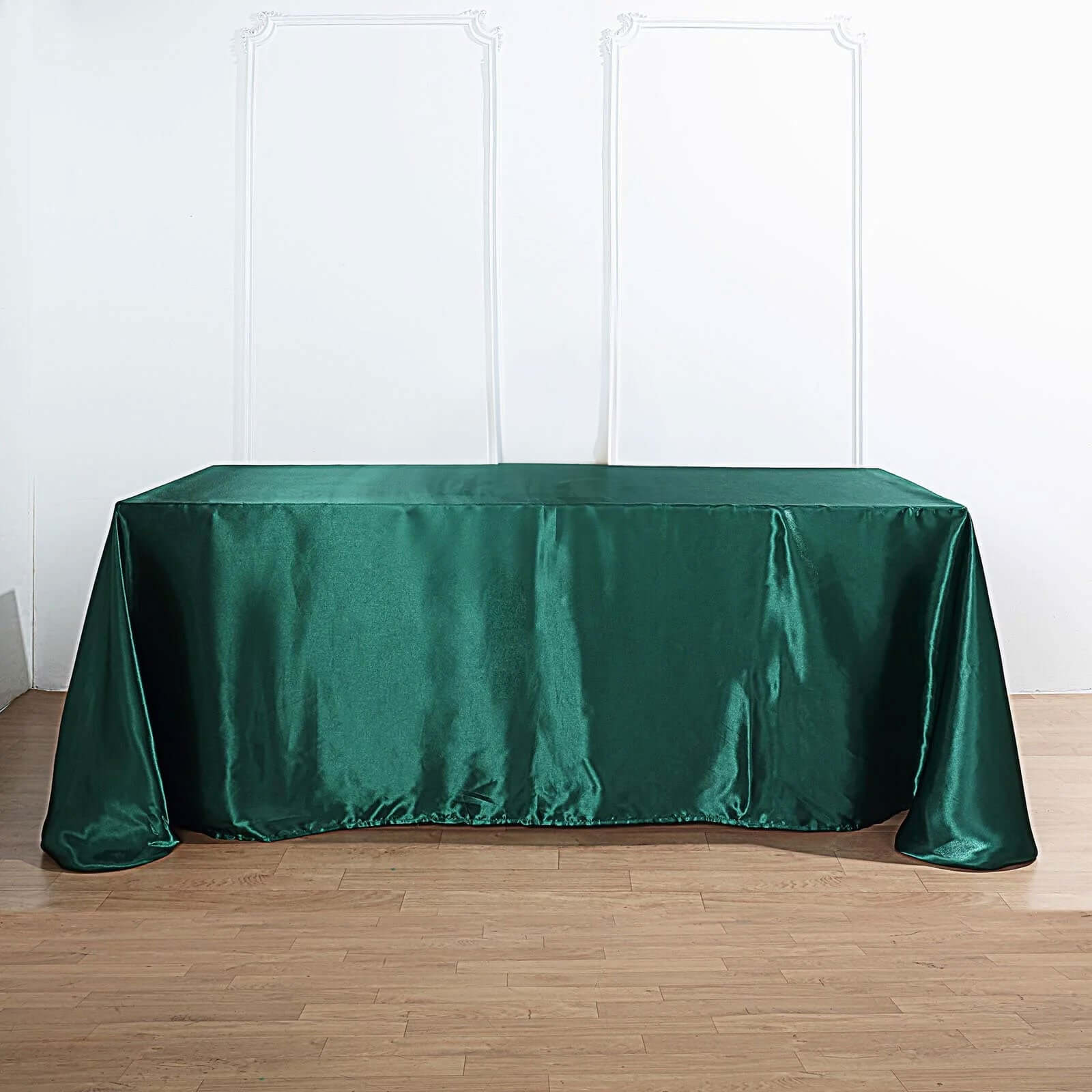 Hot Deal! Seamless Satin Rectangular Tablecloth in Hunter Emerald Green, 90x132 Size
