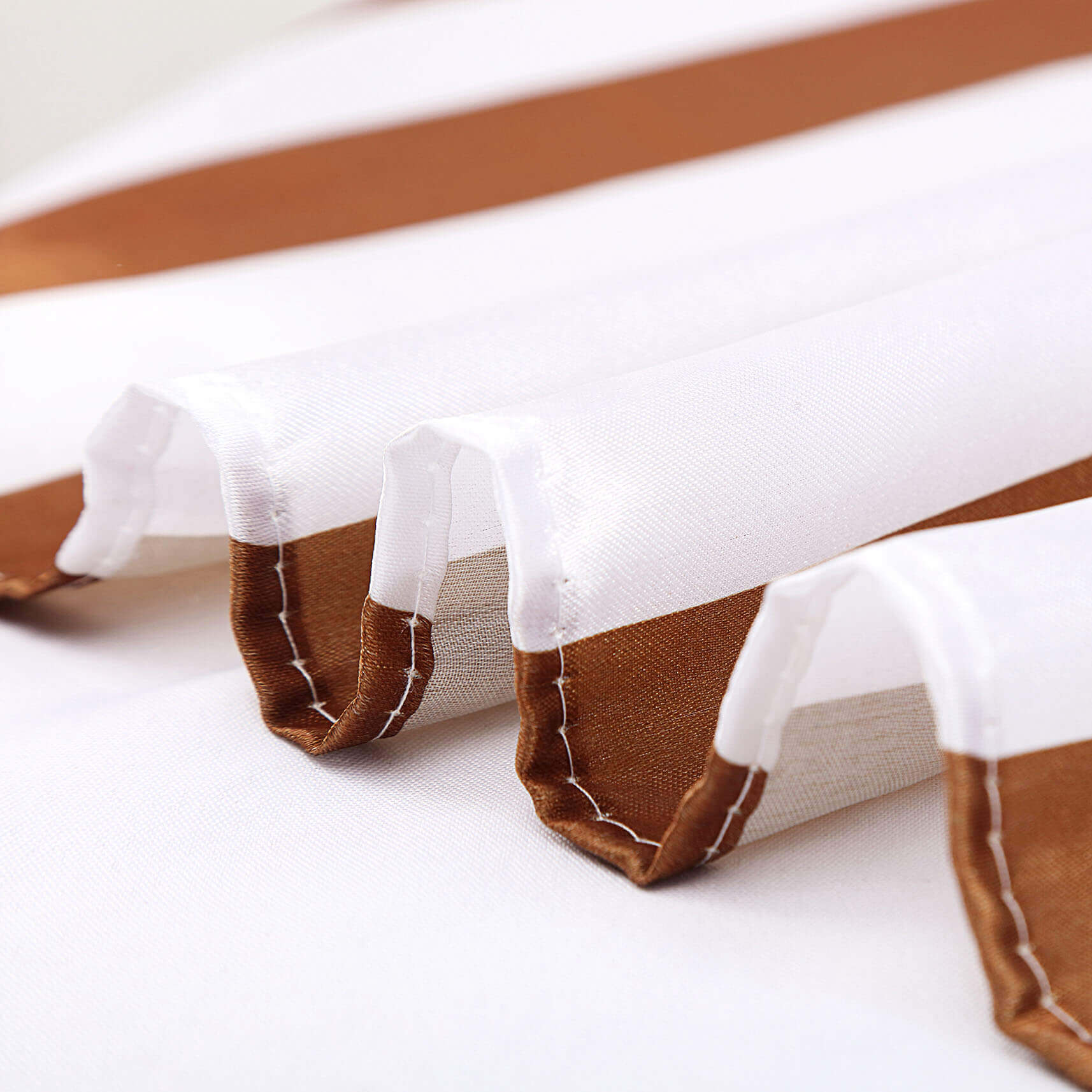 Hot Sale! 120-Inch Round Gold/White Stripe Satin Tablecloth with Seamless Smooth Finish