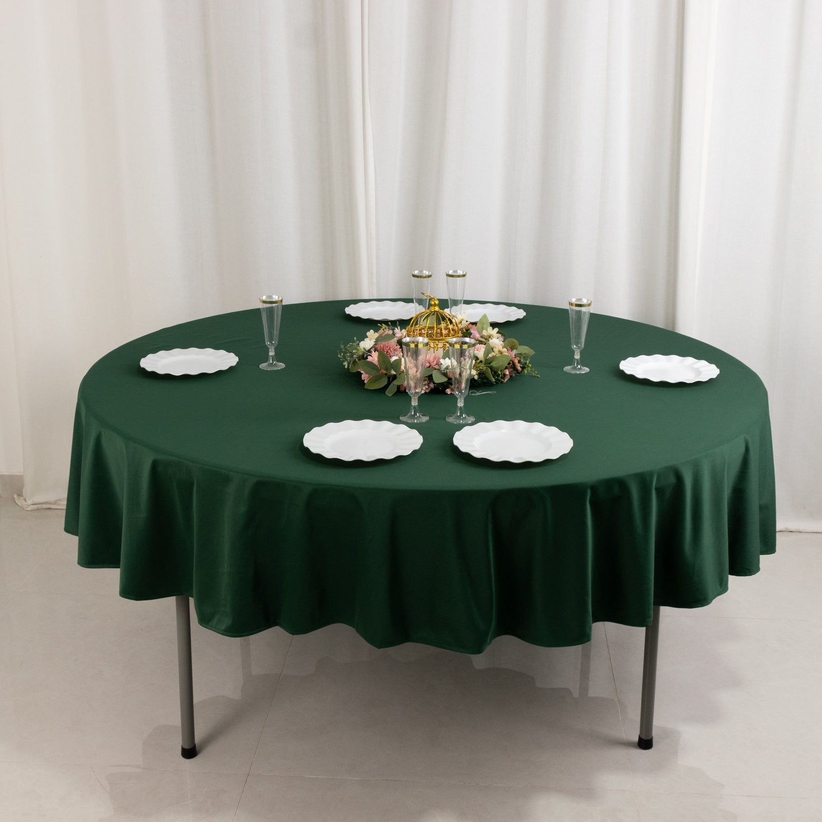 Premium Wrinkle-Free & Stain-Resistant 90' Round Scuba Tablecloth in Hunter Emerald Green