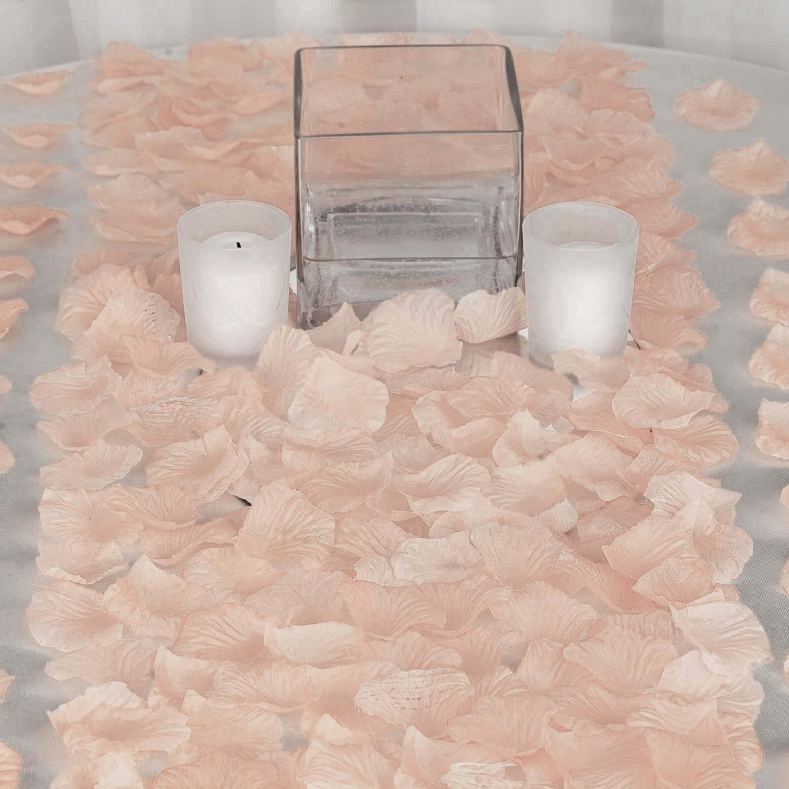 500-Piece Peach Silk Rose Petal Round Confetti for Table and Floor Decor