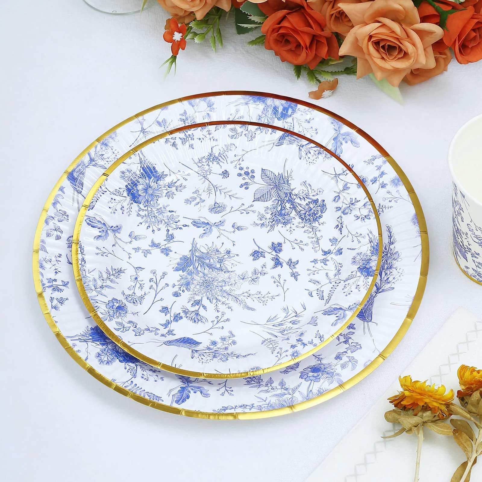 25-Pack Disposable 9-Inch White Dinner Plates with Light Blue French Toile & Gold Rim for Picnics and Chic Brunches