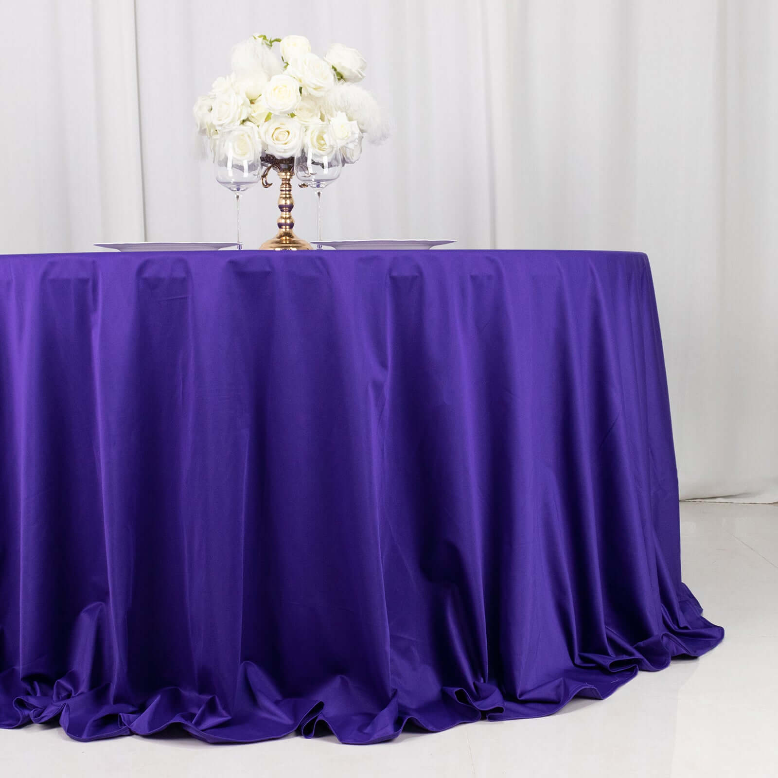 Premium Purple 132' Scuba Round Tablecloth - Wrinkle & Stain Resistant