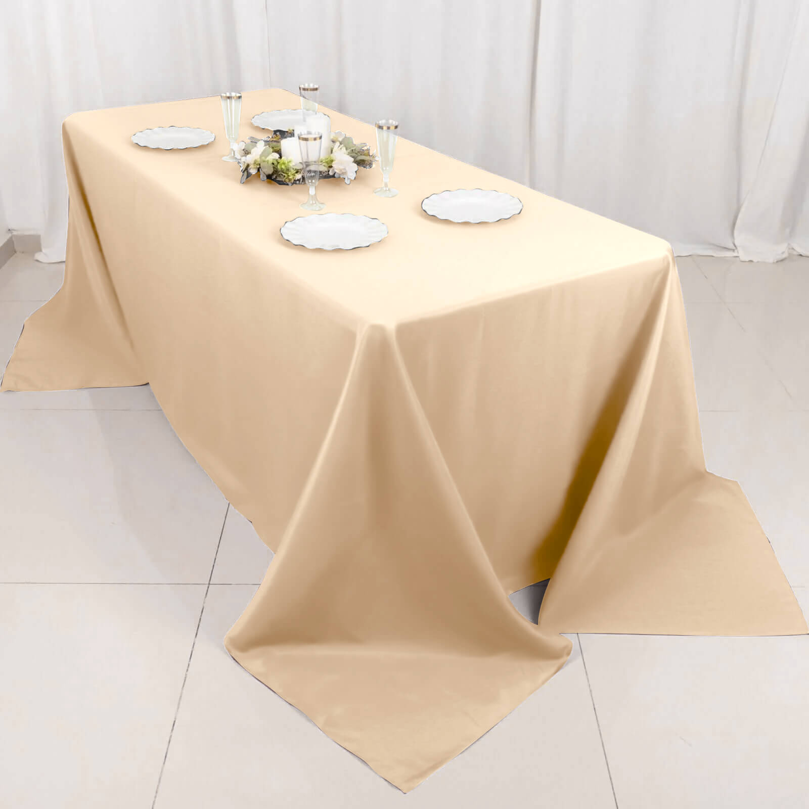 Beige Seamless Wrinkle-Resistant 90x132 Polyester Rectangle Tablecloth