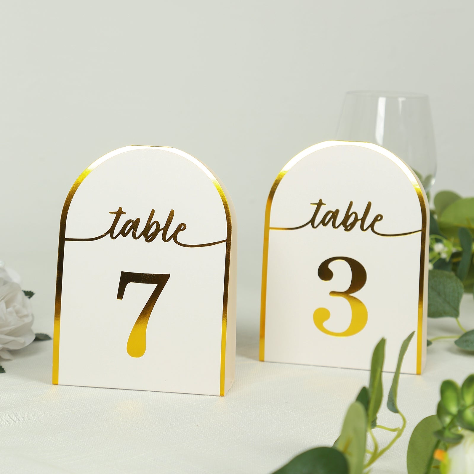 25-Piece Set of Disposable White Table Numbers with Metallic Gold Foil 1 - 25, Free - Standing Double - Sided