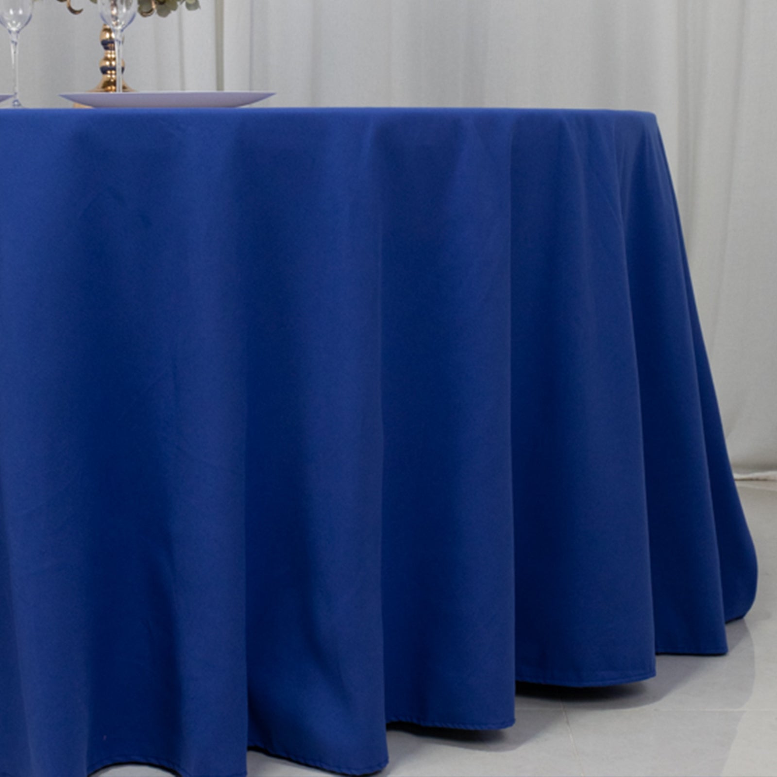 Exclusive Royal Blue 120" Cotton Blend Seamless Wrinkle-Resistant Round Tablecloth