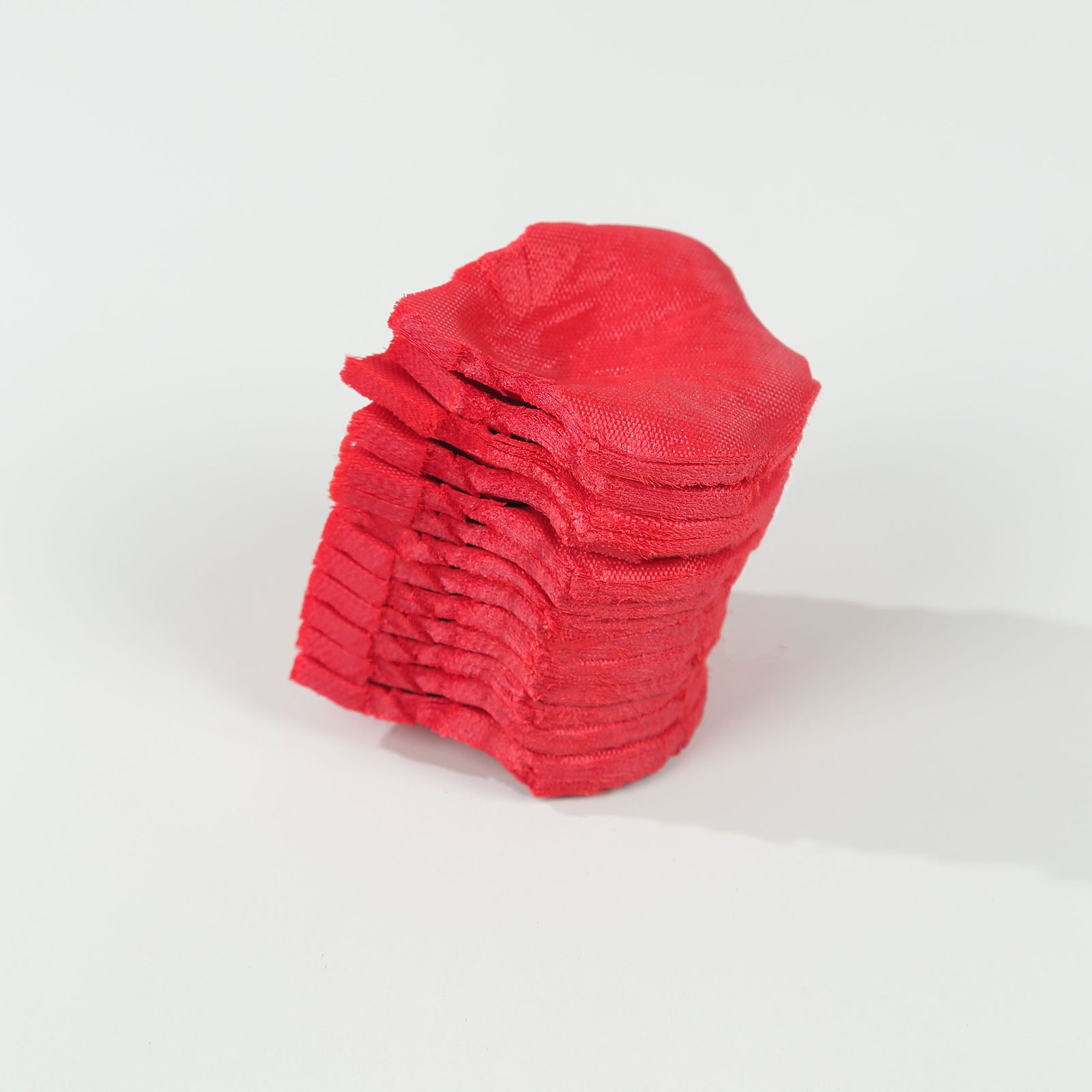 500-Pack Red Silk Rose Petal Confetti - Ideal for Table & Floor Decor