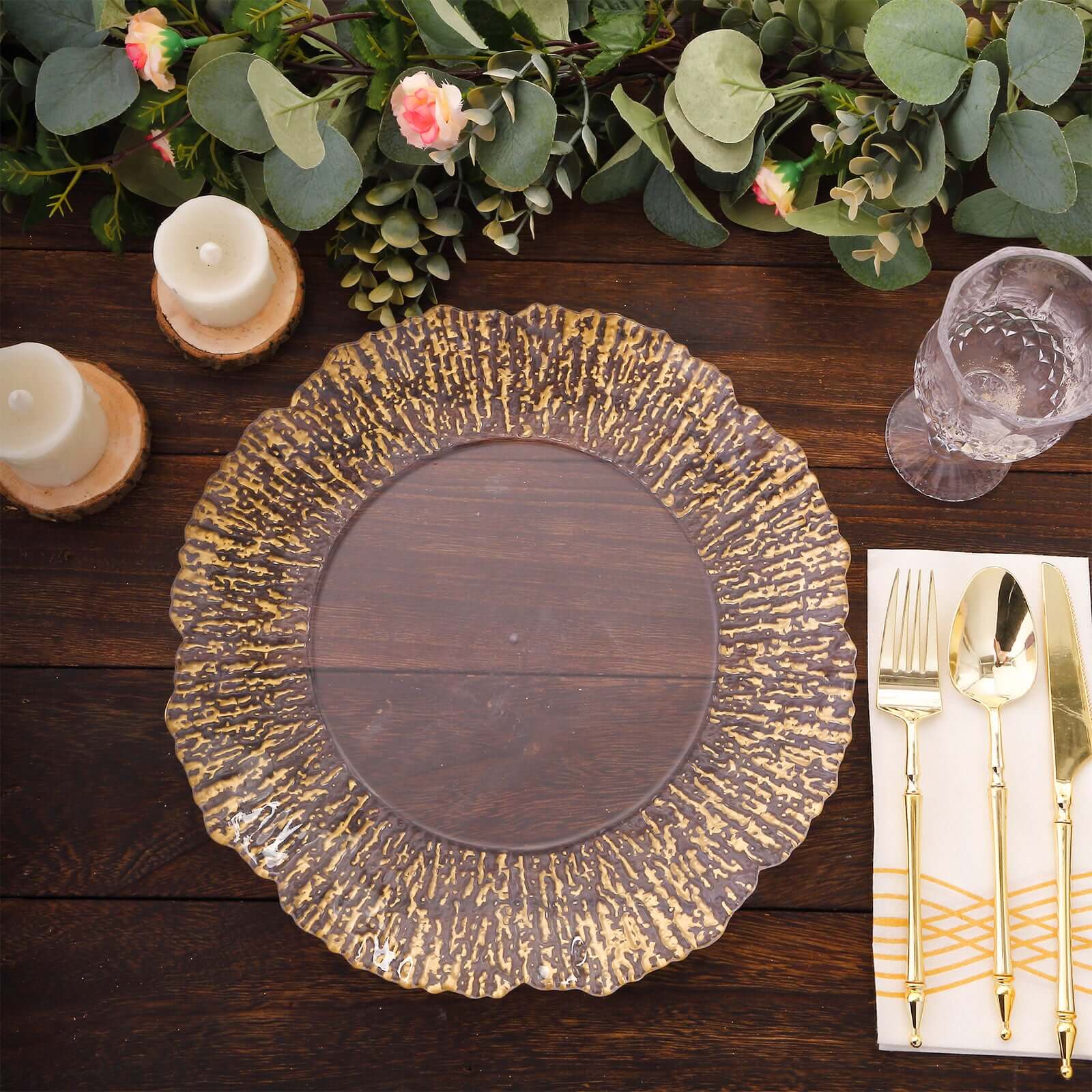 Hot Sale! 6-Pack 12-Inch Clear Plastic Round Charger Plates with Gold Brushed Scalloped Reef Rim for Party Serving