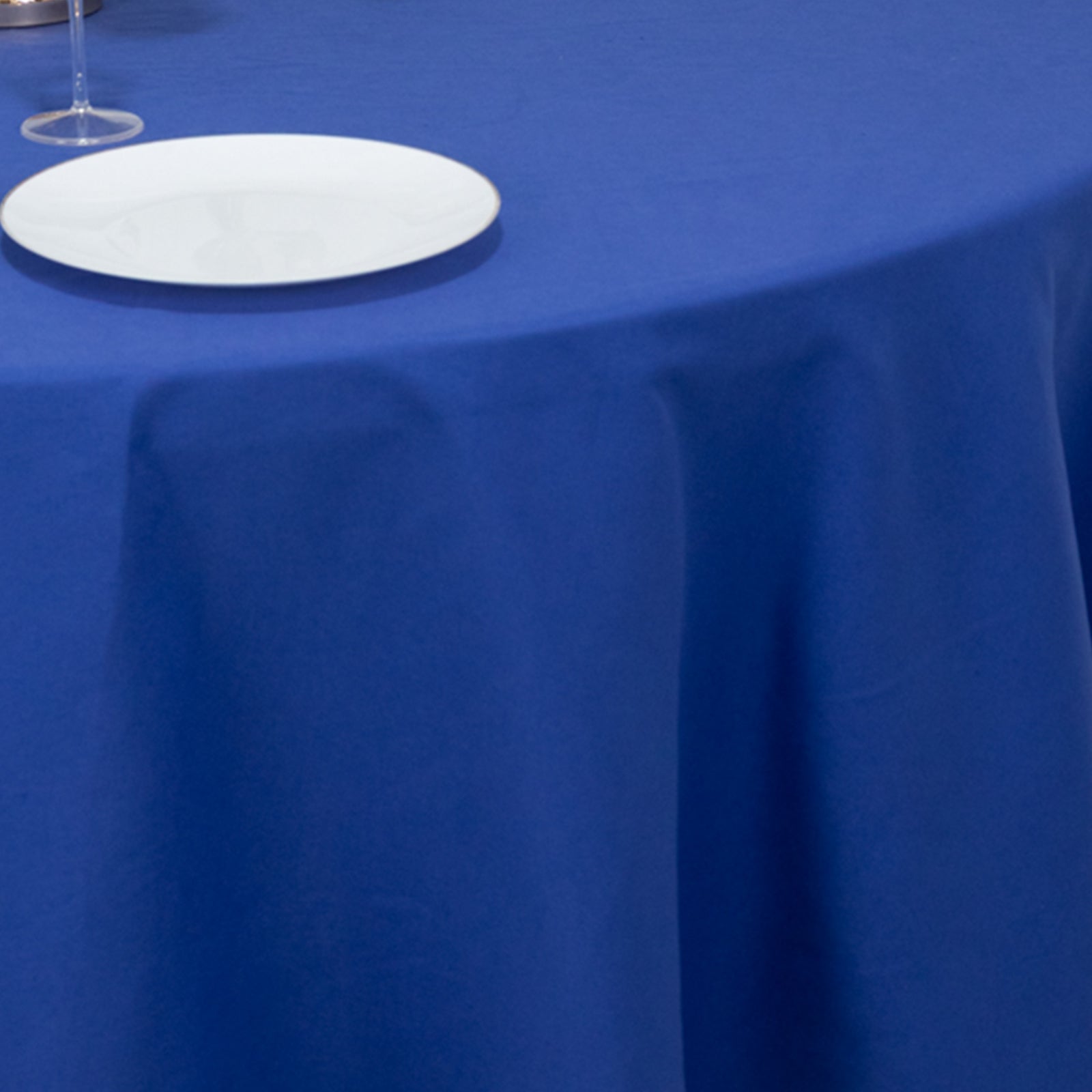 Royal Blue 108-Inch Cotton Blend Round Tablecloth with Wrinkle-Resistant Design - Ideal for Events