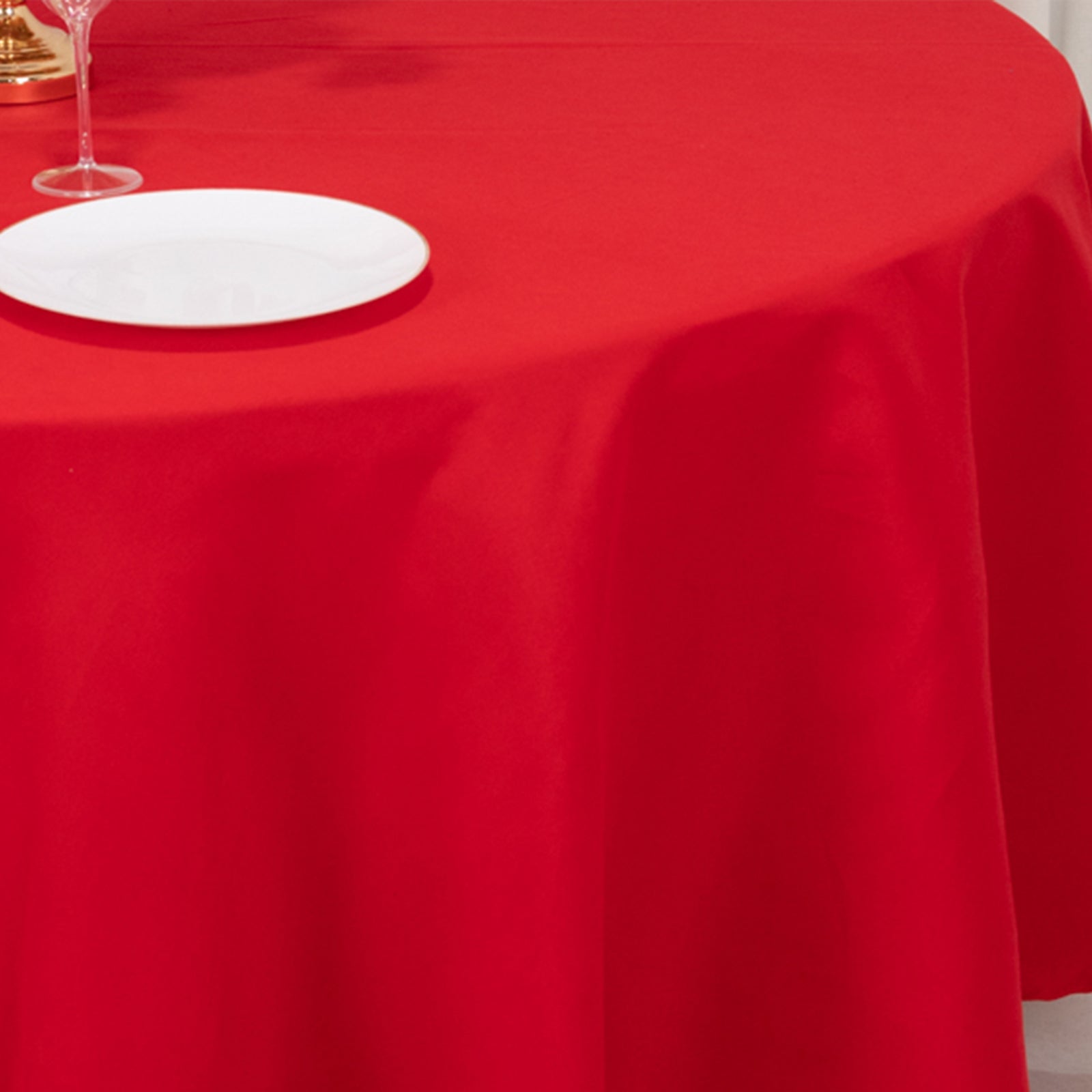 Red 108-Inch Wrinkle-Resistant Cotton Blend Round Tablecloth