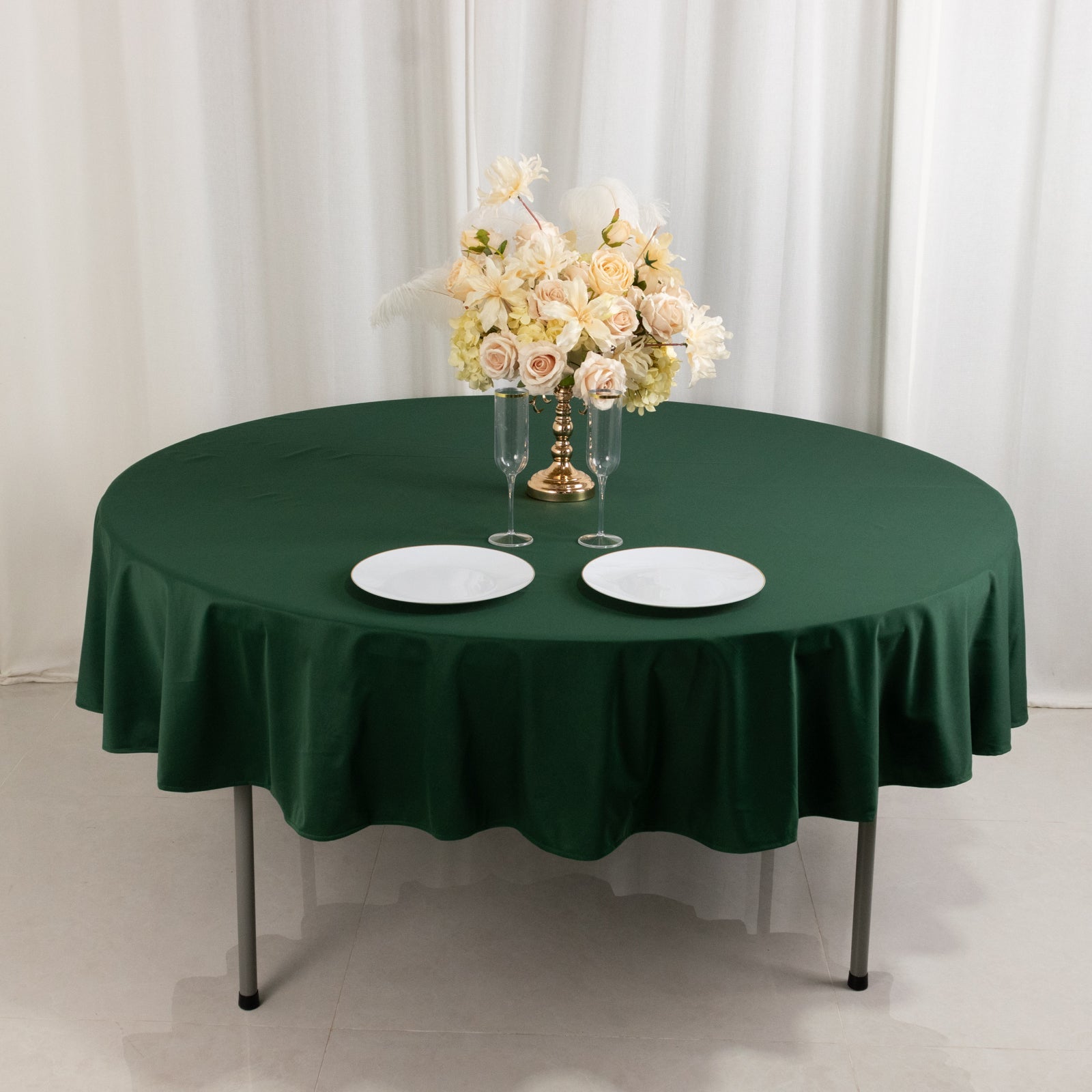 Premium Wrinkle-Free & Stain-Resistant 90' Round Scuba Tablecloth in Hunter Emerald Green