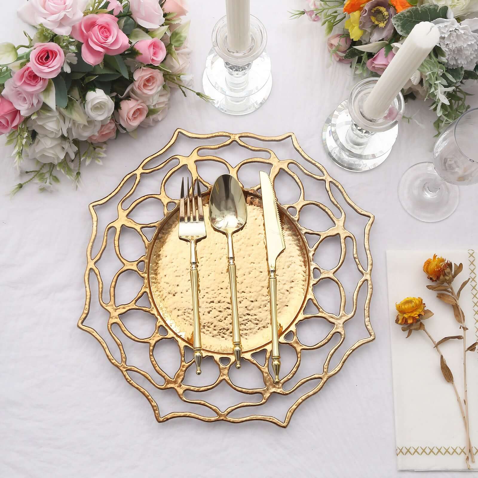 Hot Sale! 6-Pack 13-Inch Gold Acrylic Round Charger Plates with Floral Cutout Design