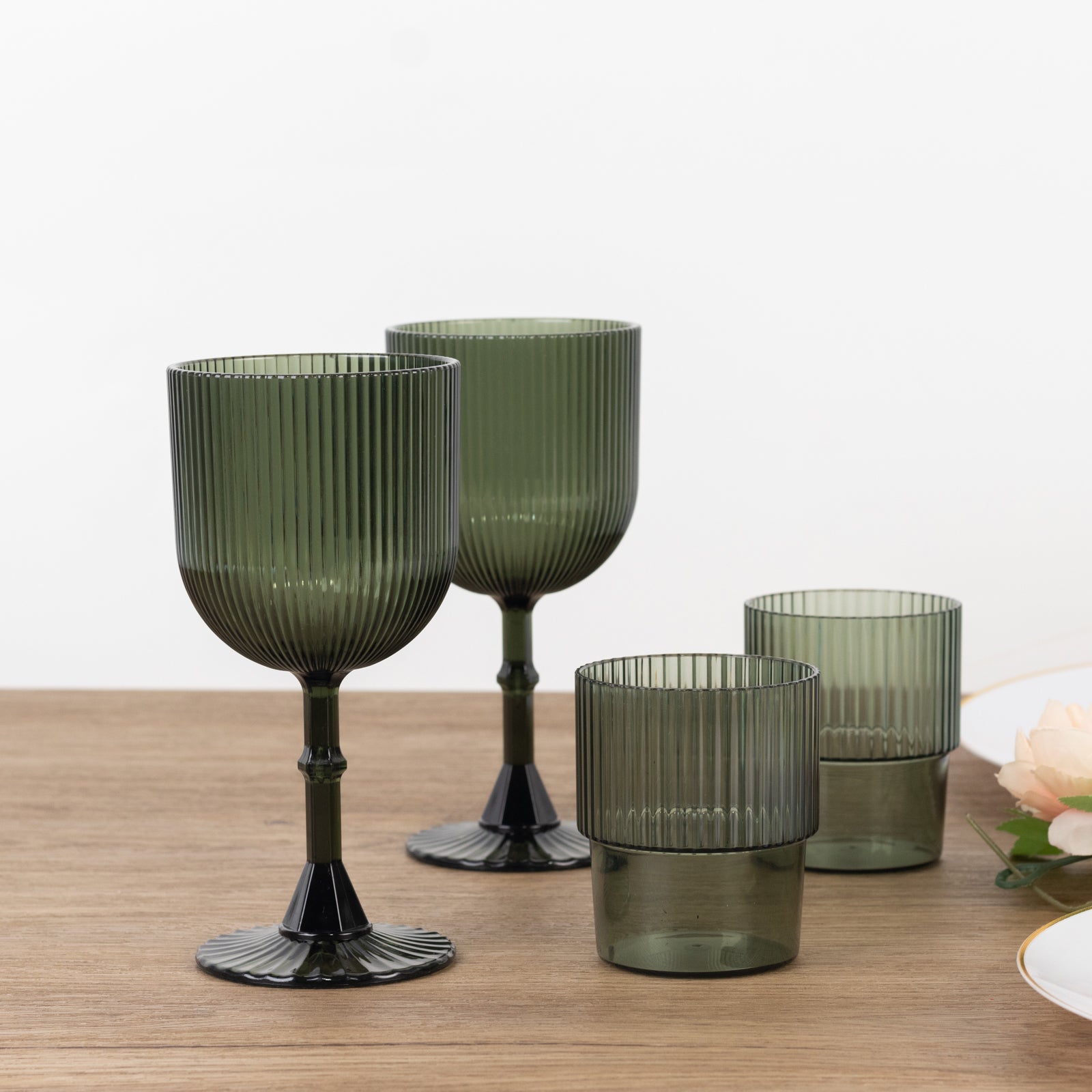 12-Pack 9oz Reusable Shatterproof Vintage Ribbed Hunter Emerald Green Plastic Goblets - Ideal for Parties