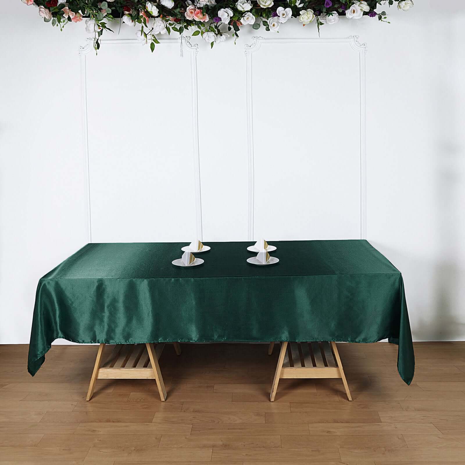 Luxurious Satin 60x102 Rectangular Tablecloth in Hunter Emerald Green