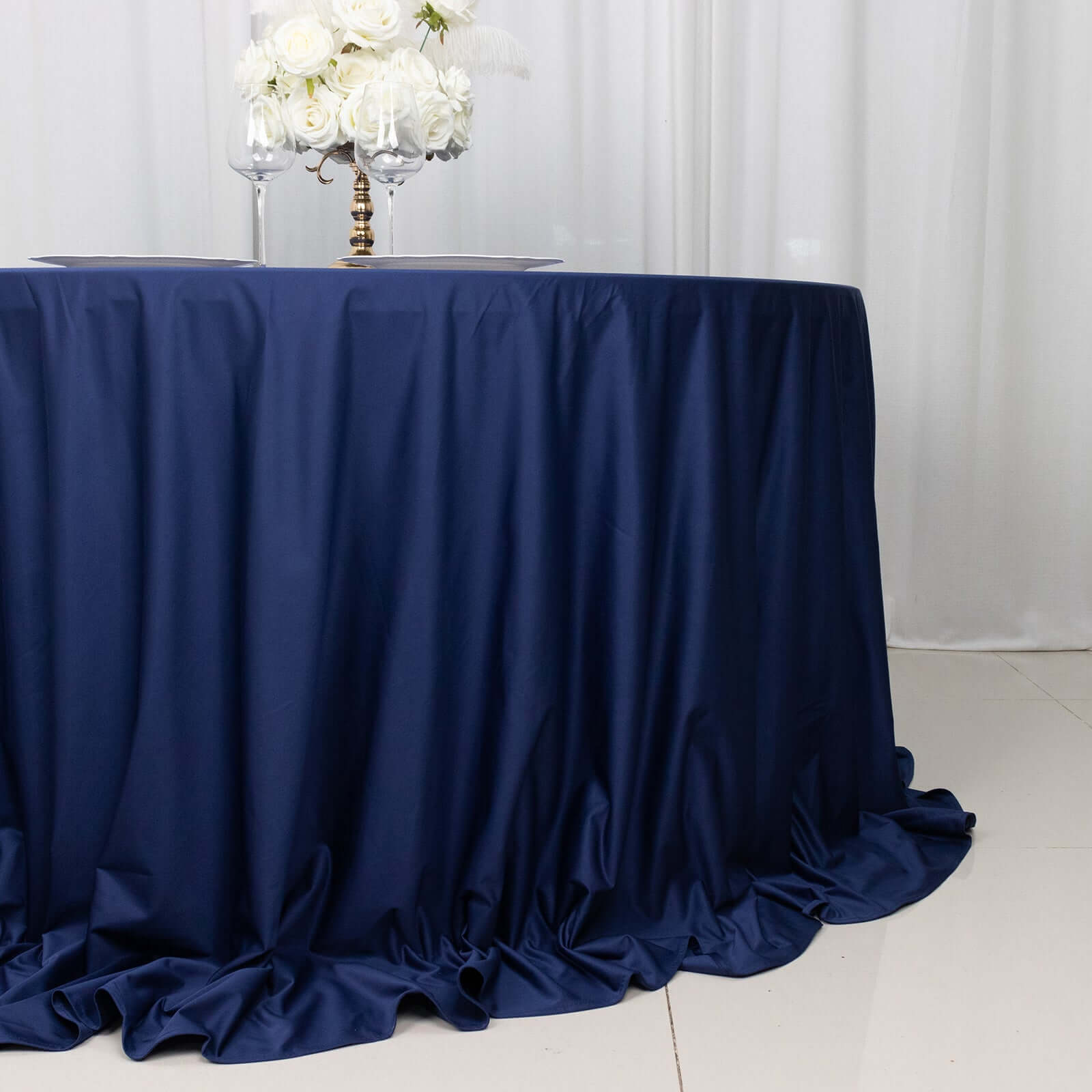 Navy Blue Wrinkle-Free & Stain-Resistant 132' Premium Scuba Round Tablecloth
