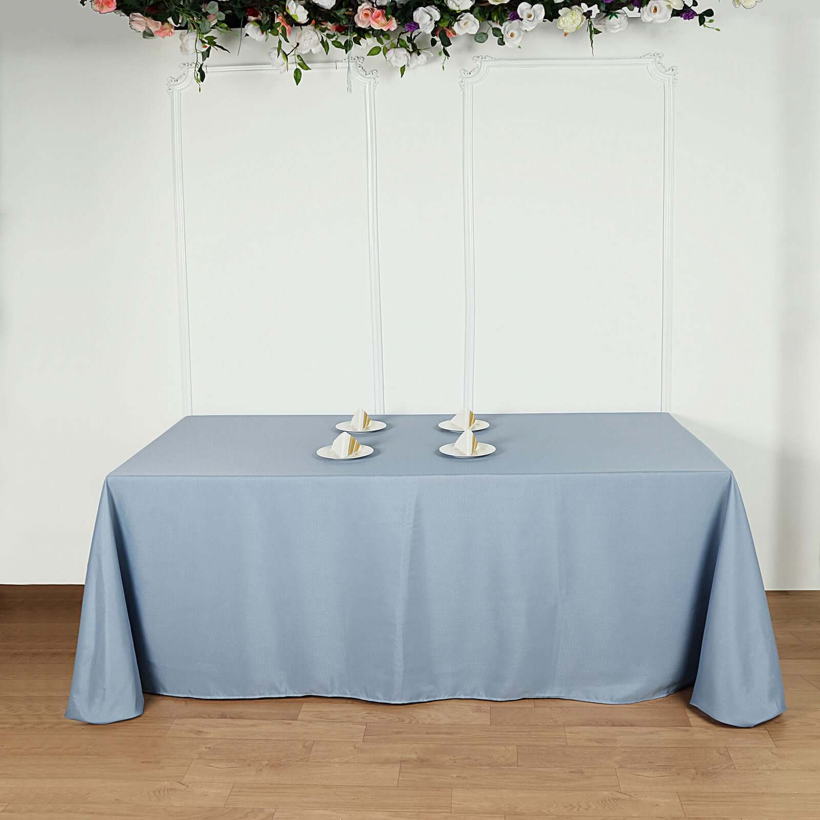 Seamless Wrinkle-Resistant 90x132 Polyester Rectangle Tablecloth in Dusty Blue