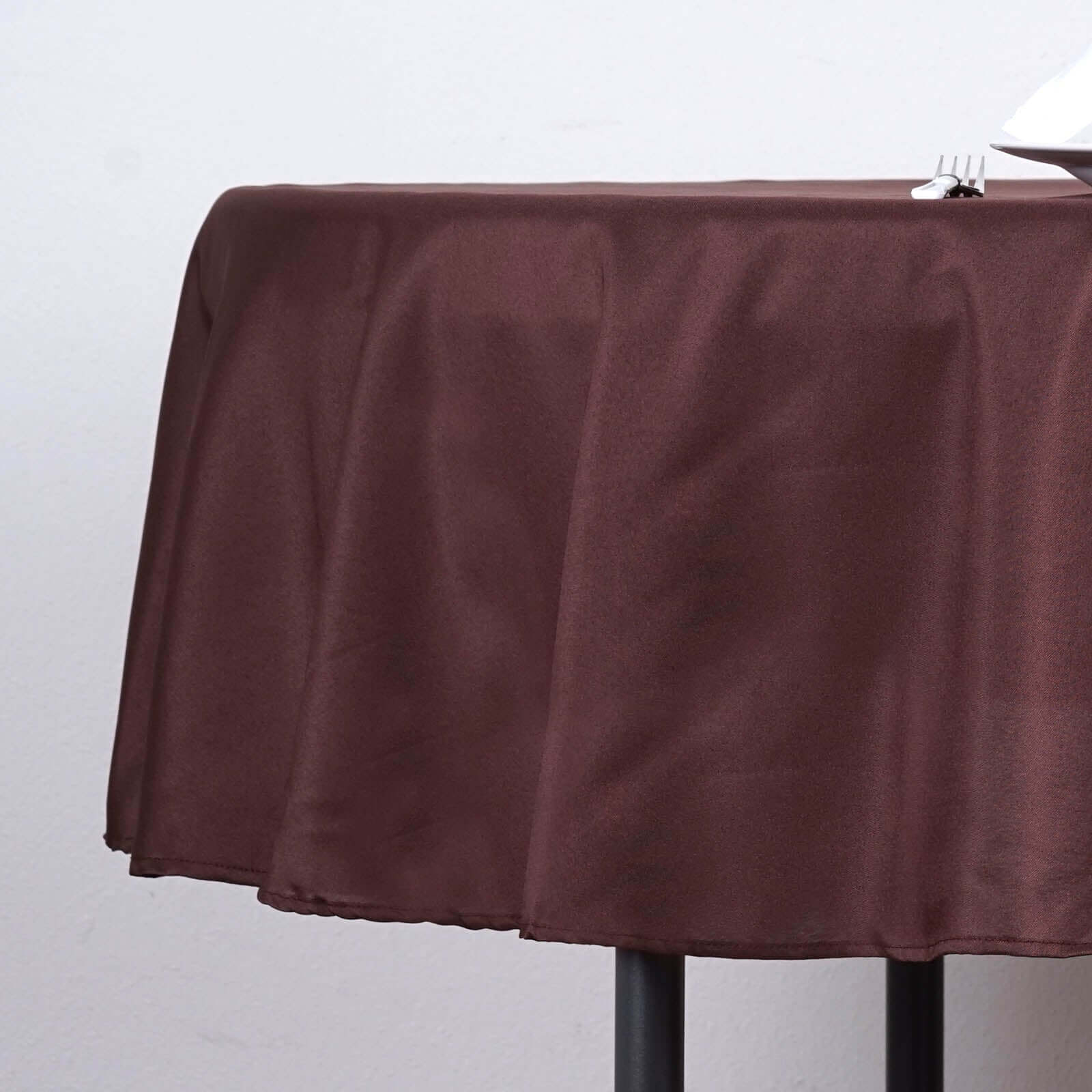 Amazing Durable & Wrinkle-Resistant 70-Inch Polyester Round Tablecloth in Chocolate Color