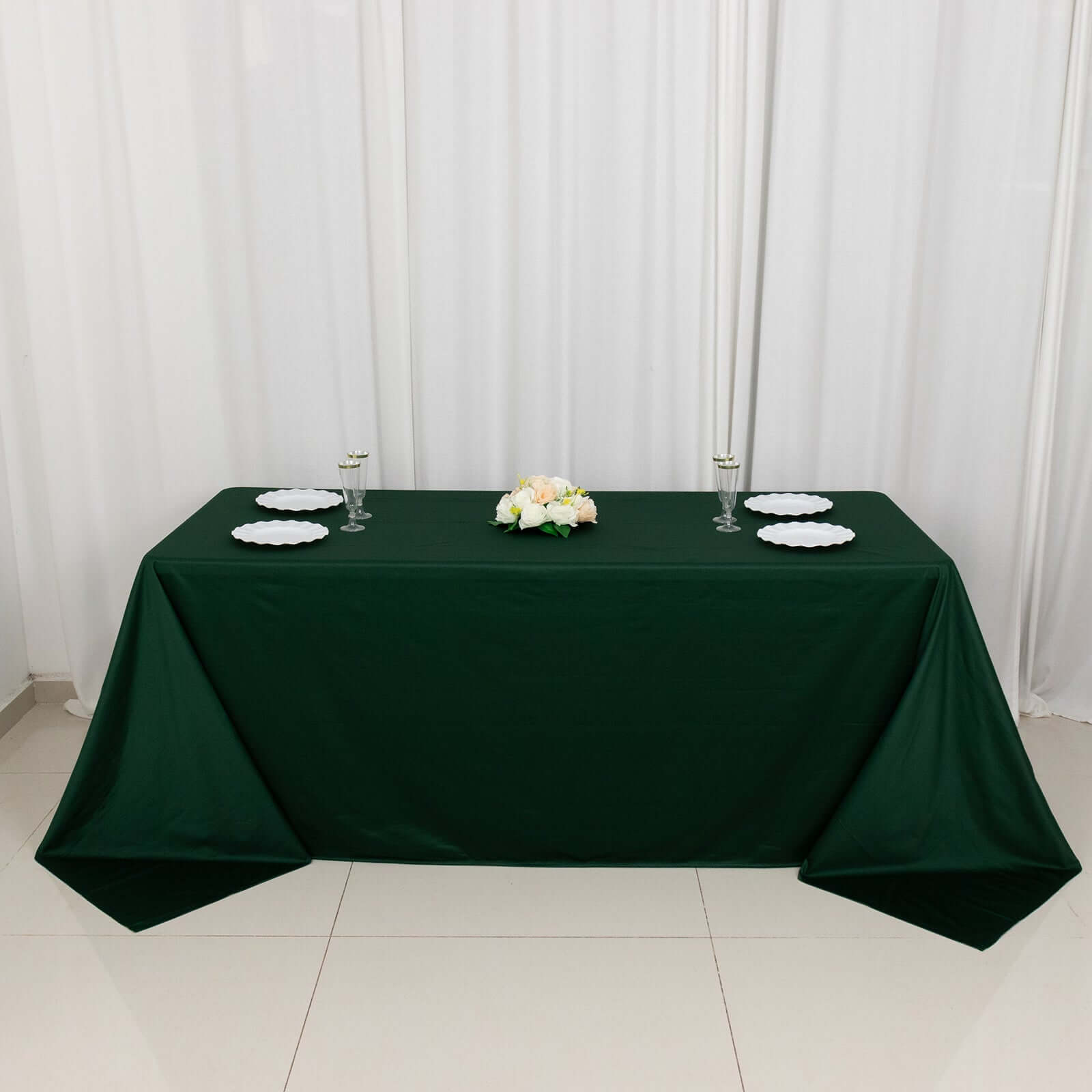 Wrinkle-Free, Stain-Resistant Premium Scuba 90x132 Emerald Green Rectangular Tablecloth