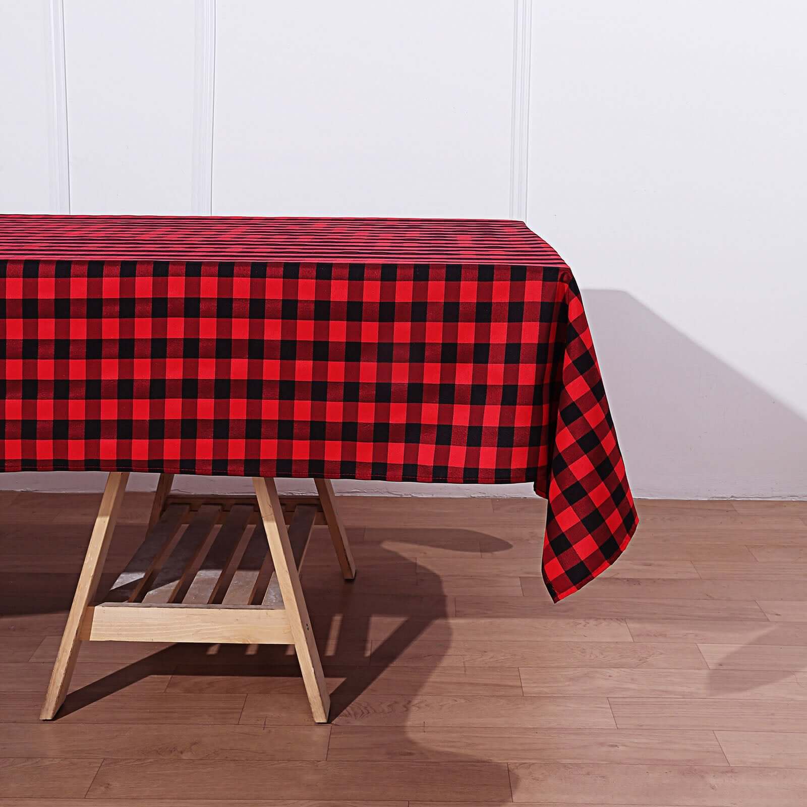 Black/Red Checkered Buffalo Plaid Polyester Tablecloth 60x102 - Ideal for Everyday Use