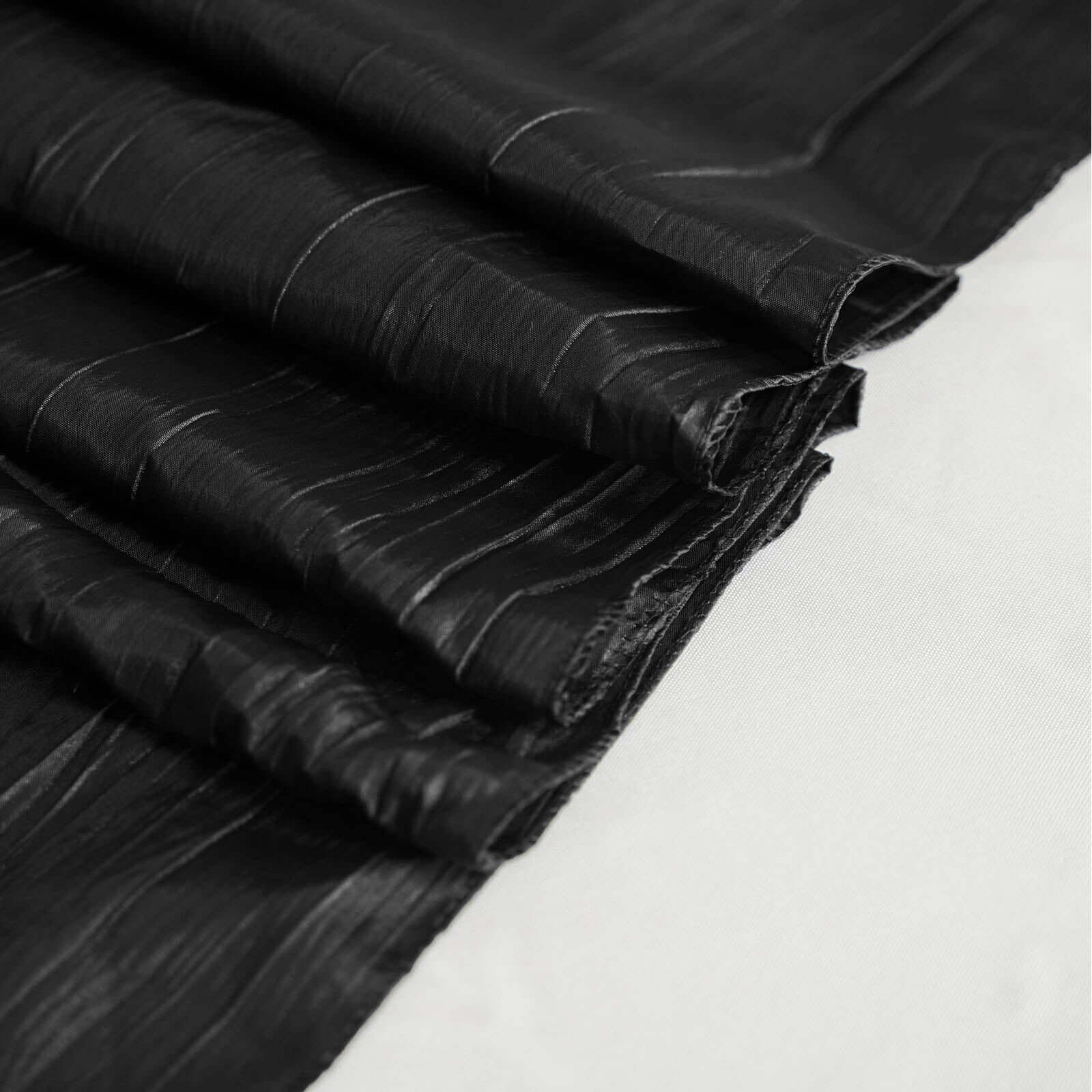 Black Crinkle Taffeta Rectangle Tablecloth 90x132 - Seamless Design for Elegant Gatherings