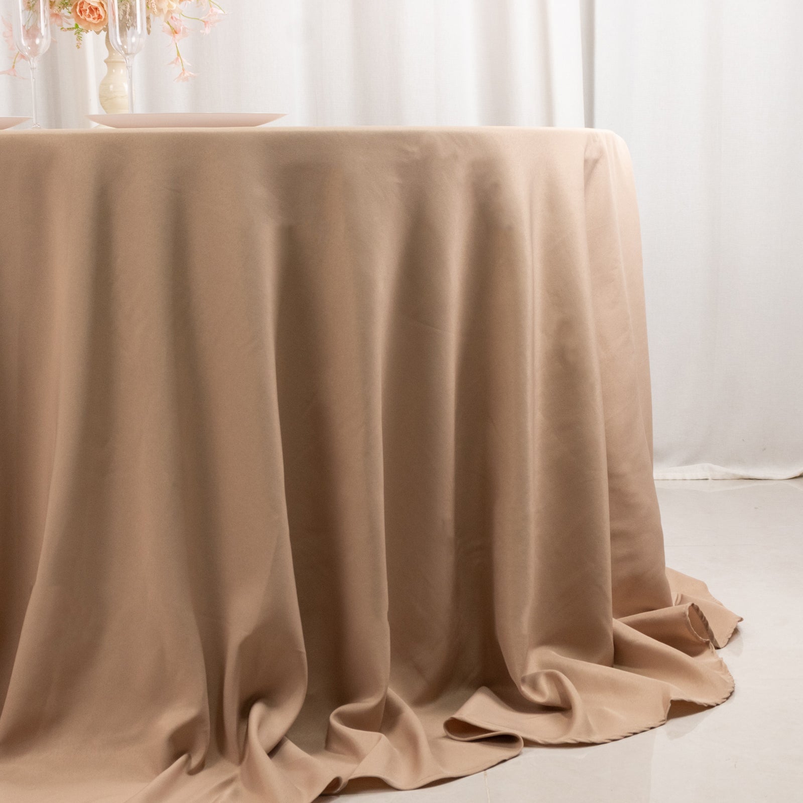 Exclusive 132' Nude Seamless Premium Polyester Wrinkle-Resistant Round Tablecloth
