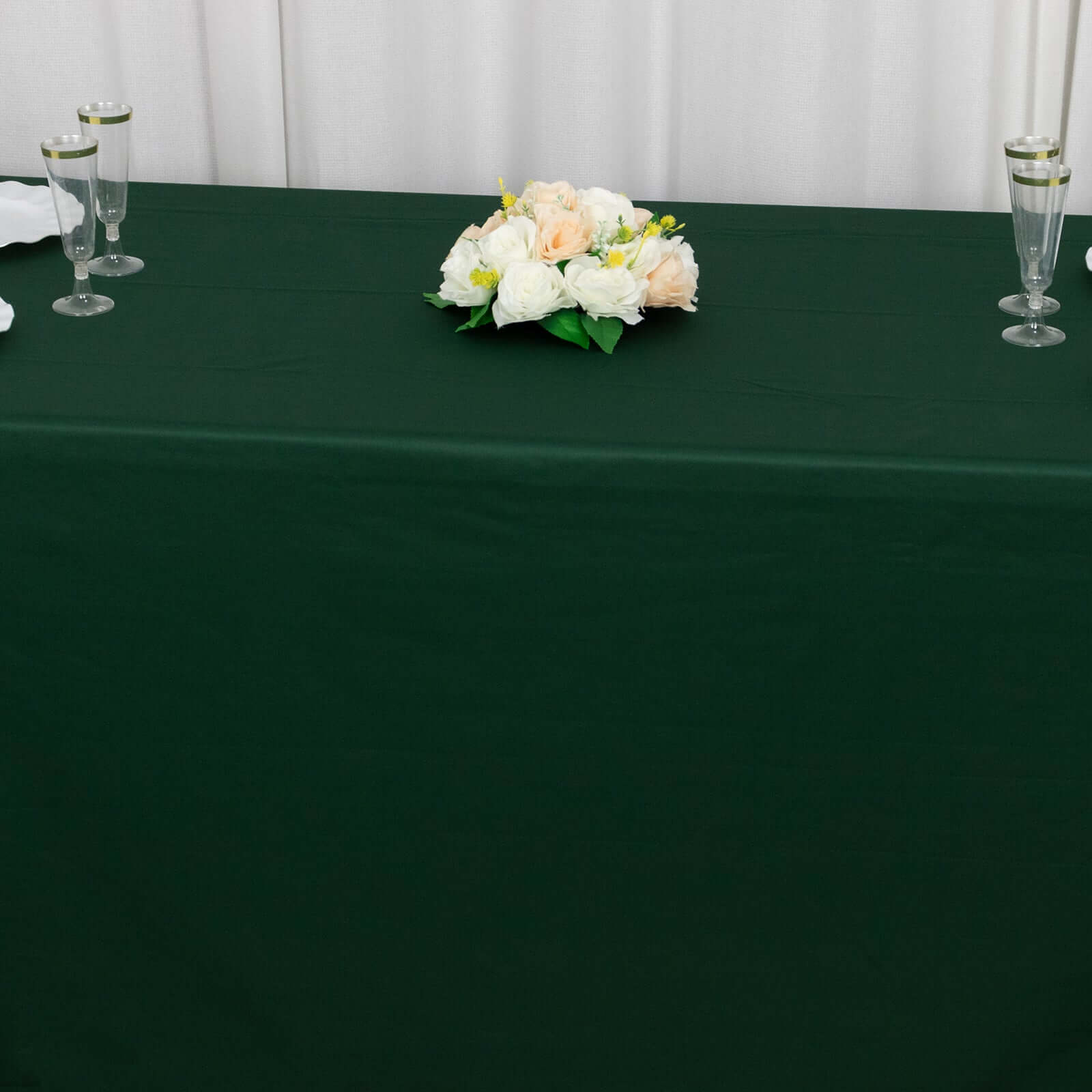 Wrinkle-Free, Stain-Resistant Premium Scuba 90x132 Emerald Green Rectangular Tablecloth