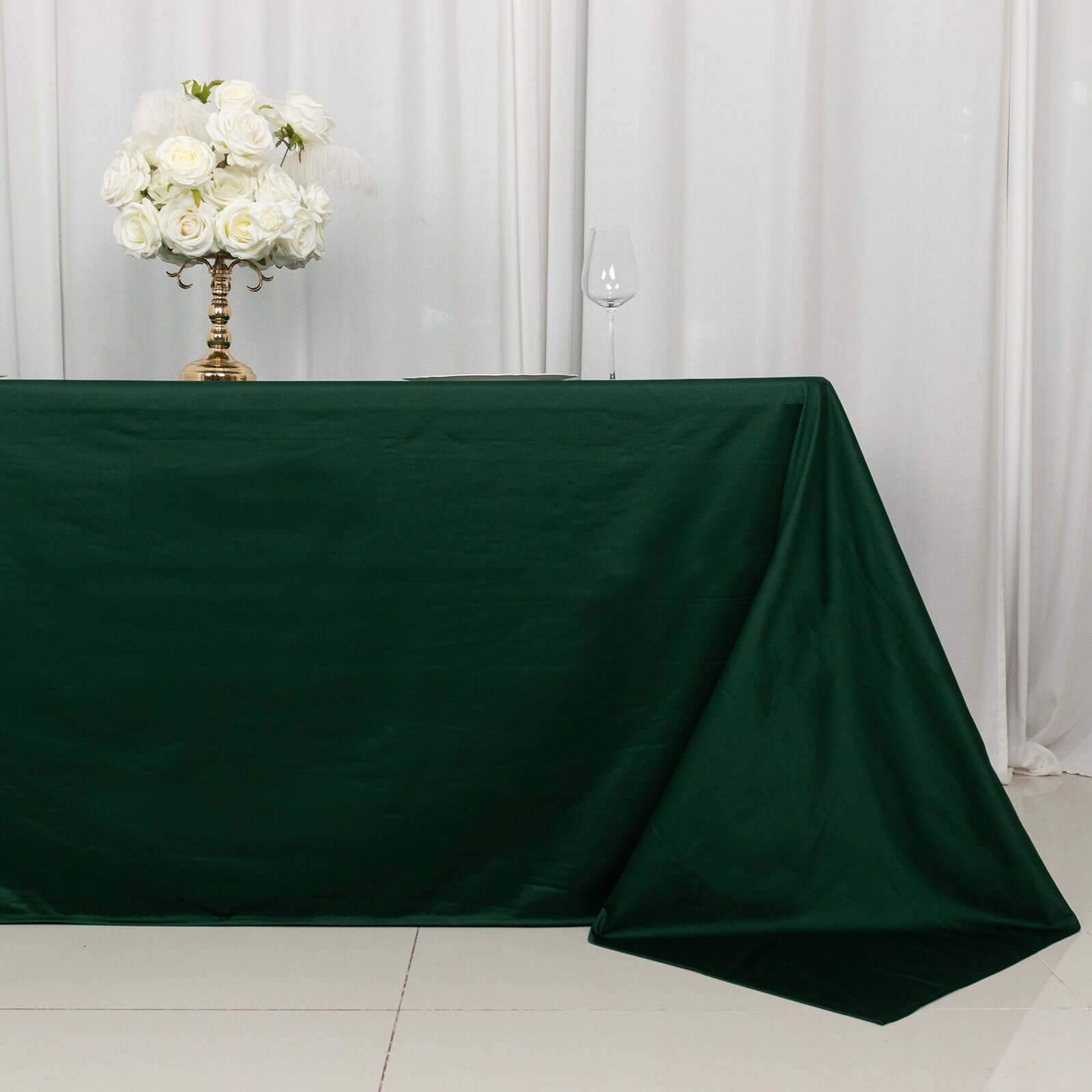 Wrinkle-Free, Stain-Resistant Premium Scuba 90x132 Emerald Green Rectangular Tablecloth