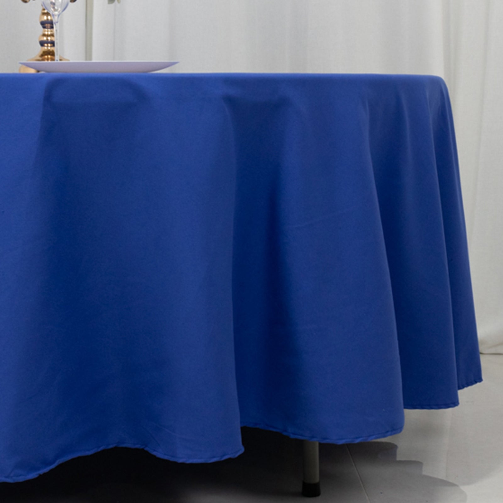 Royal Blue 108-Inch Cotton Blend Round Tablecloth with Wrinkle-Resistant Design - Ideal for Events