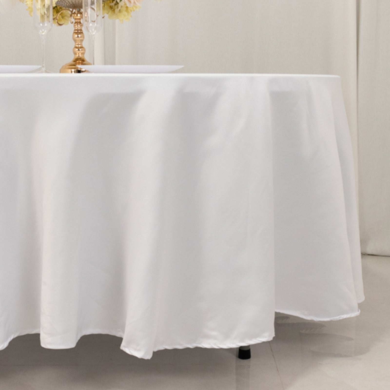 Premium Lamour Satin 108-Inch Round White Tablecloth - Ideal for Elegant Weddings and Events