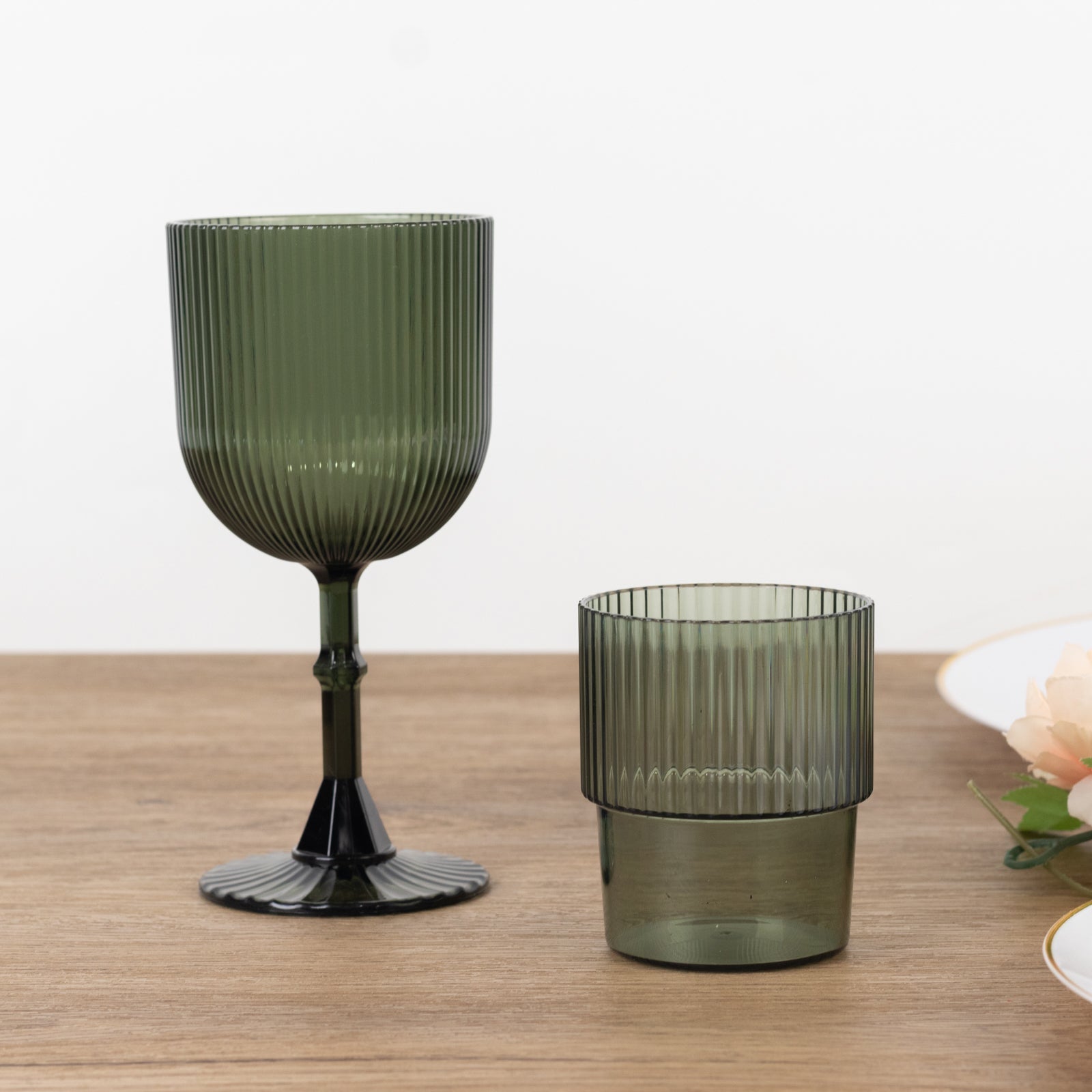 12-Pack 9oz Reusable Shatterproof Vintage Ribbed Hunter Emerald Green Plastic Goblets - Ideal for Parties